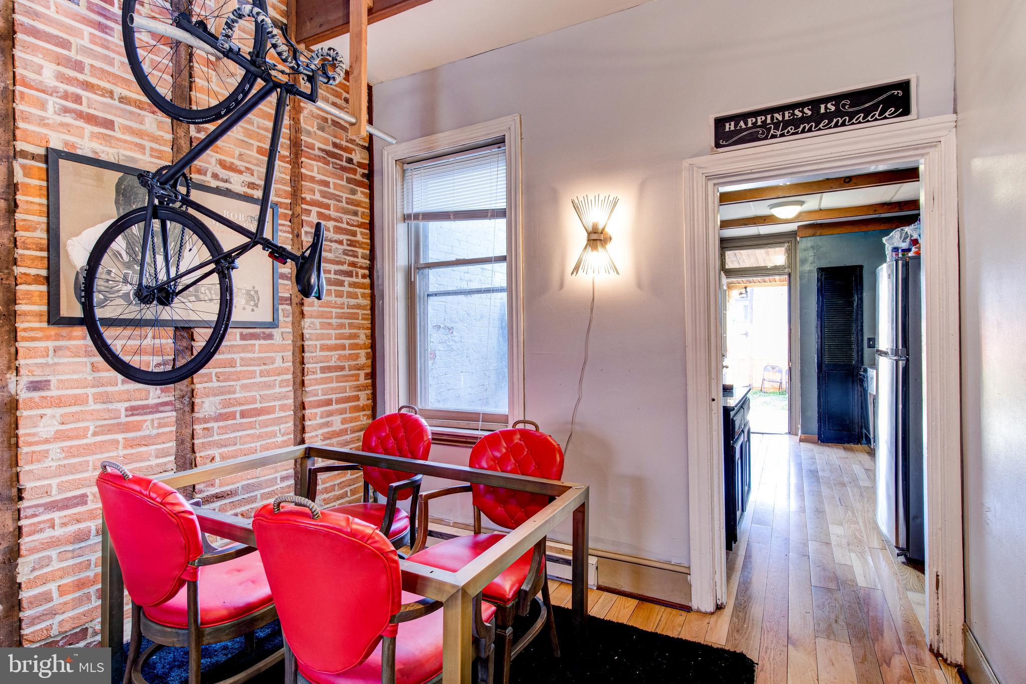 OLD FOX RIDGE - Residential