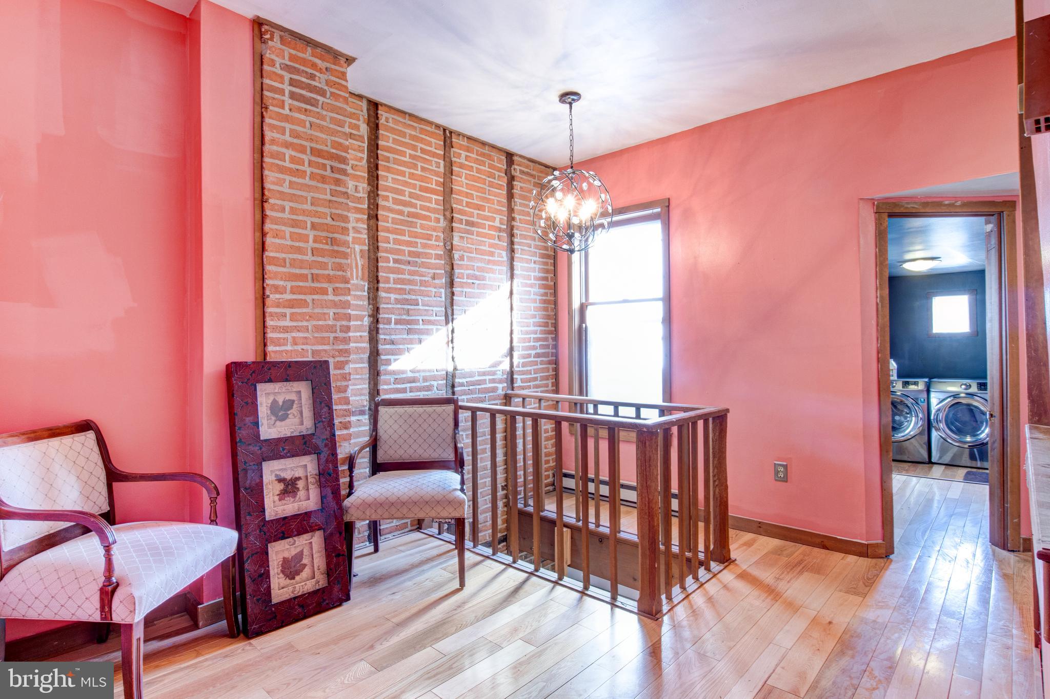 OLD FOX RIDGE - Residential