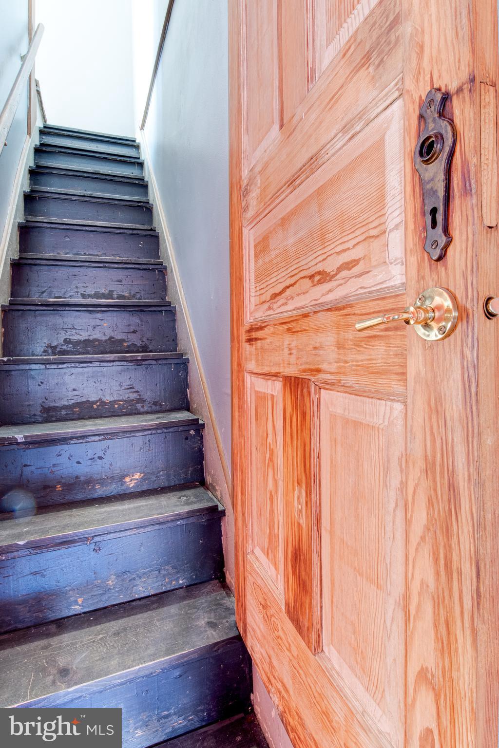 OLD FOX RIDGE - Residential