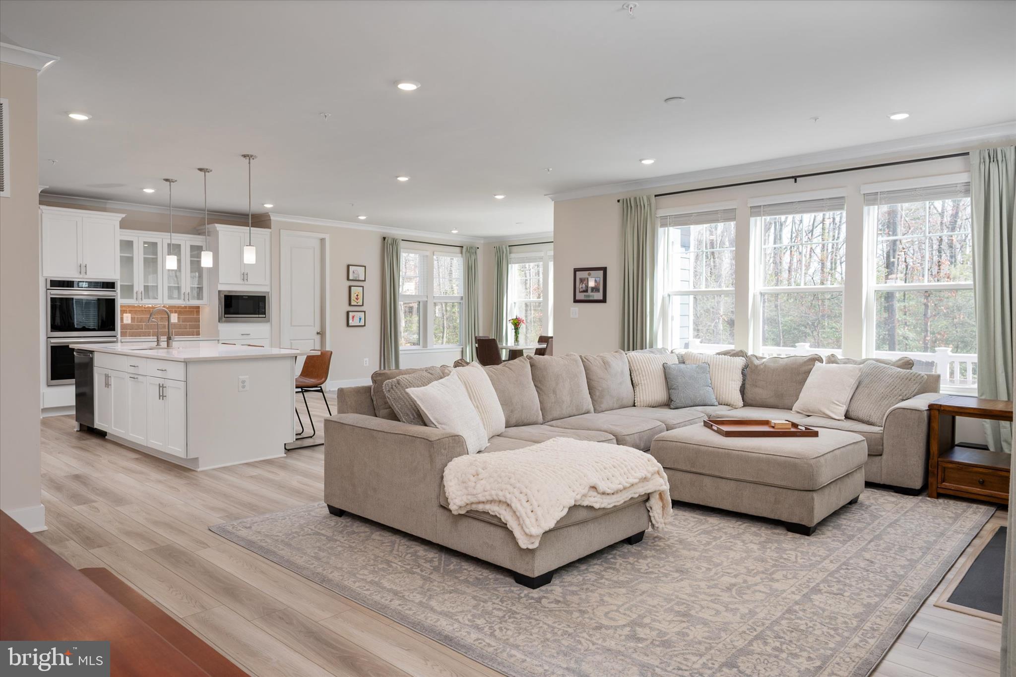 PARKSIDE PRESERVE - Residential