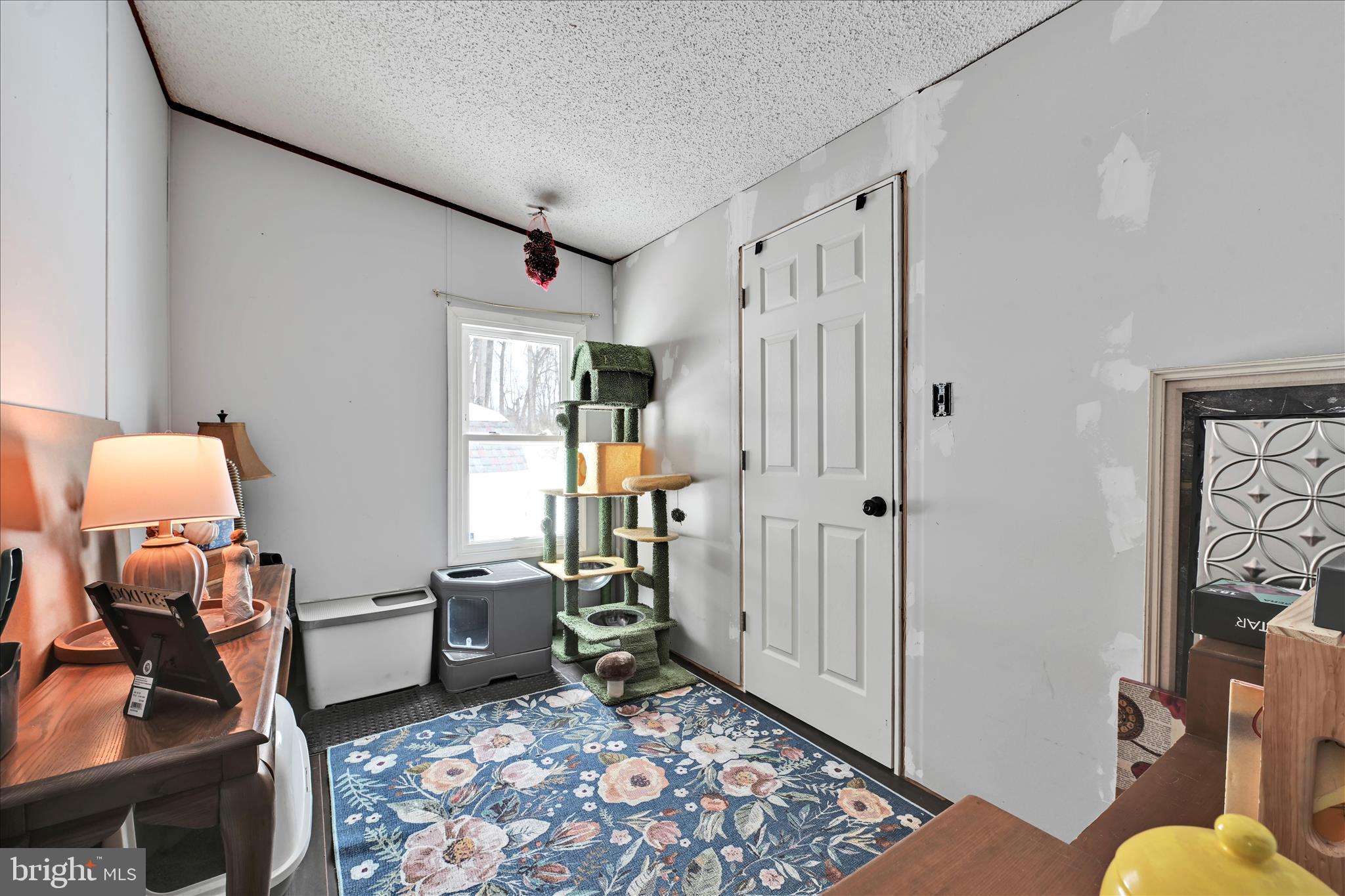 LAKEVIEW COUNTRY ESTATES - Residential