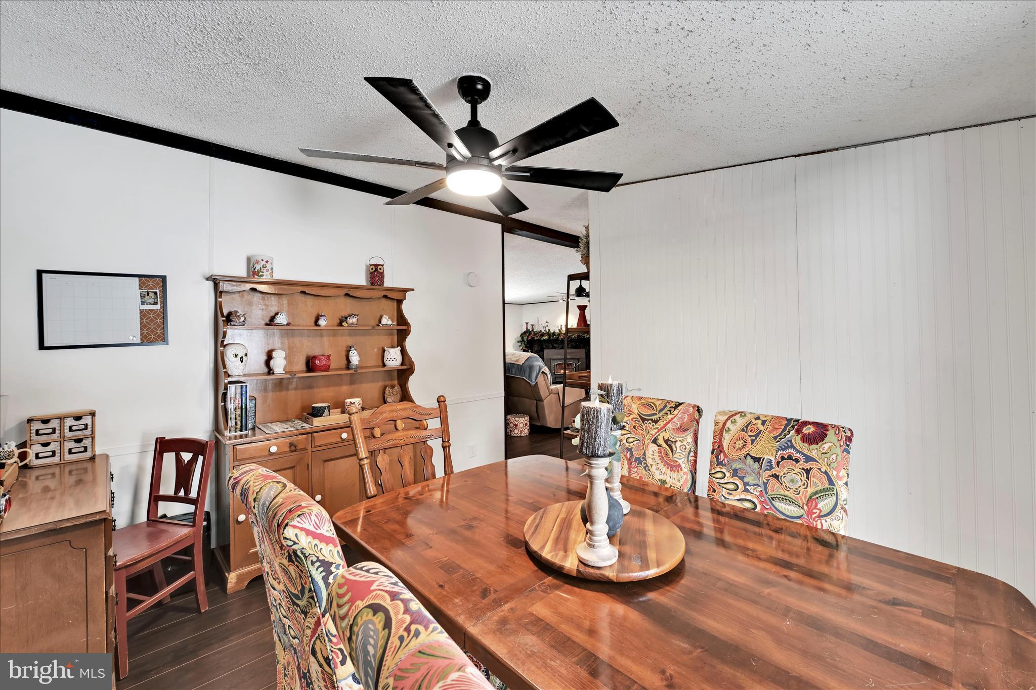 LAKEVIEW COUNTRY ESTATES - Residential