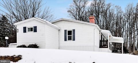 3 SUMMER DRIVE ELIZABETHTOWN PA 17022