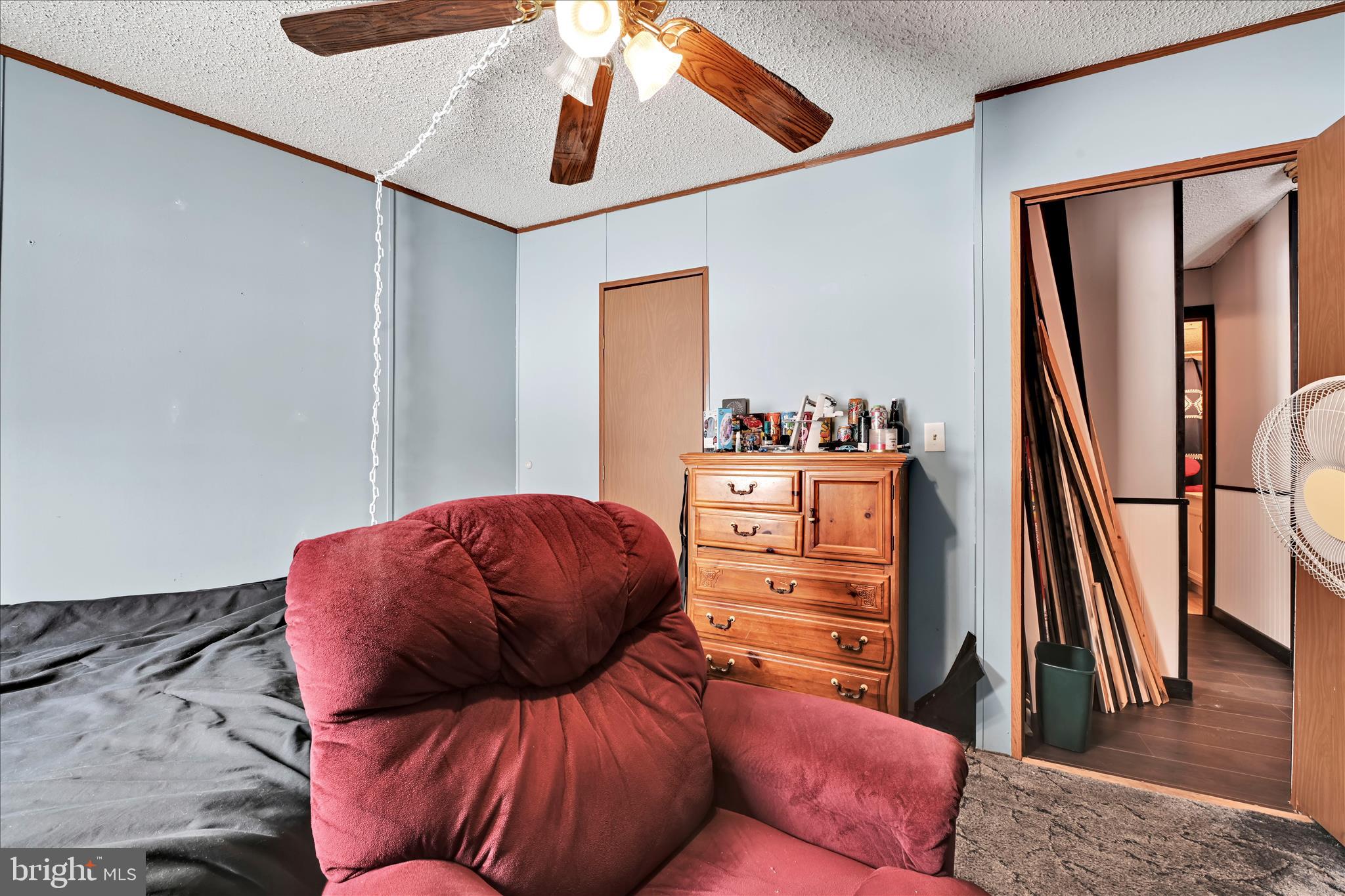 LAKEVIEW COUNTRY ESTATES - Residential