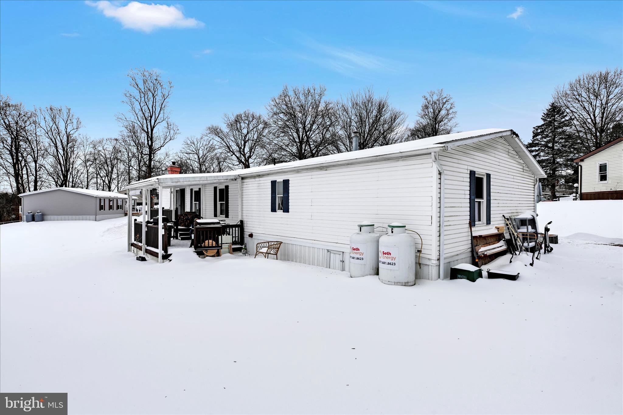 LAKEVIEW COUNTRY ESTATES - Residential