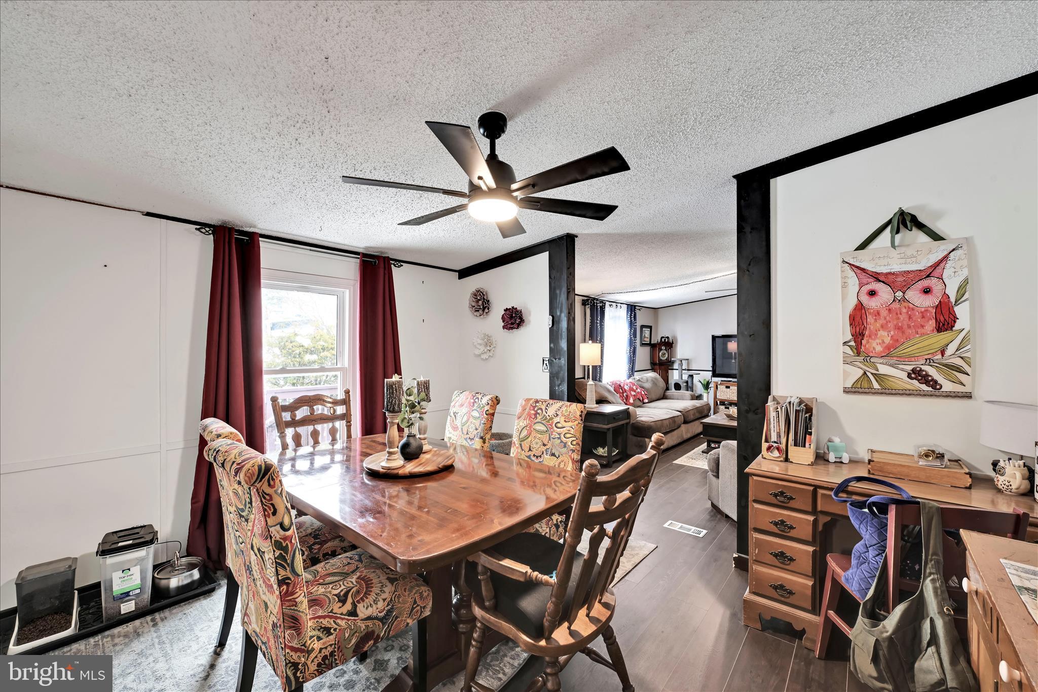 LAKEVIEW COUNTRY ESTATES - Residential