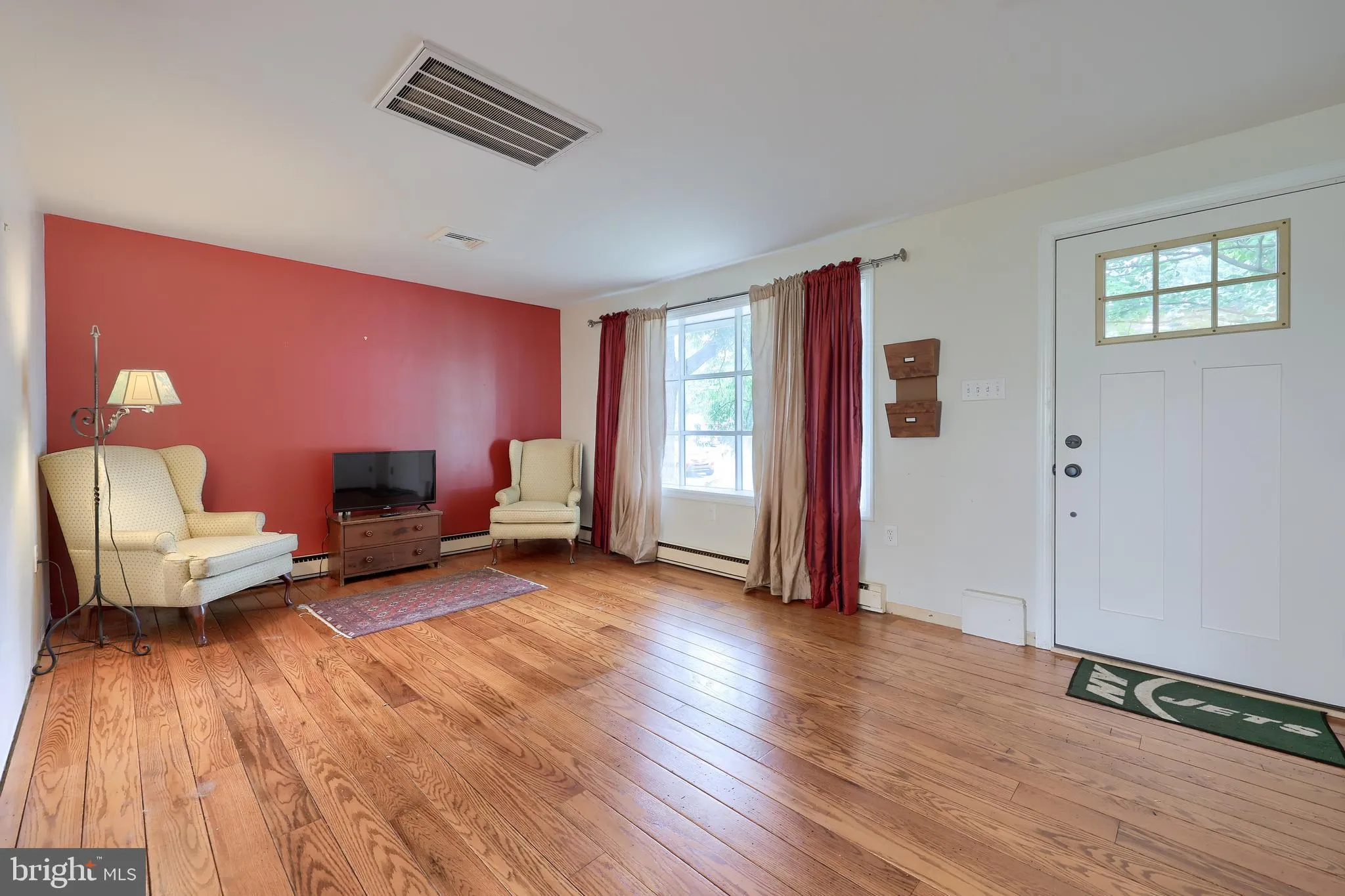 Strasburg, Pennsylvania 17579, United States, 3 Bedrooms Bedrooms, ,2 BathroomsBathrooms,Residential,Pending,152571