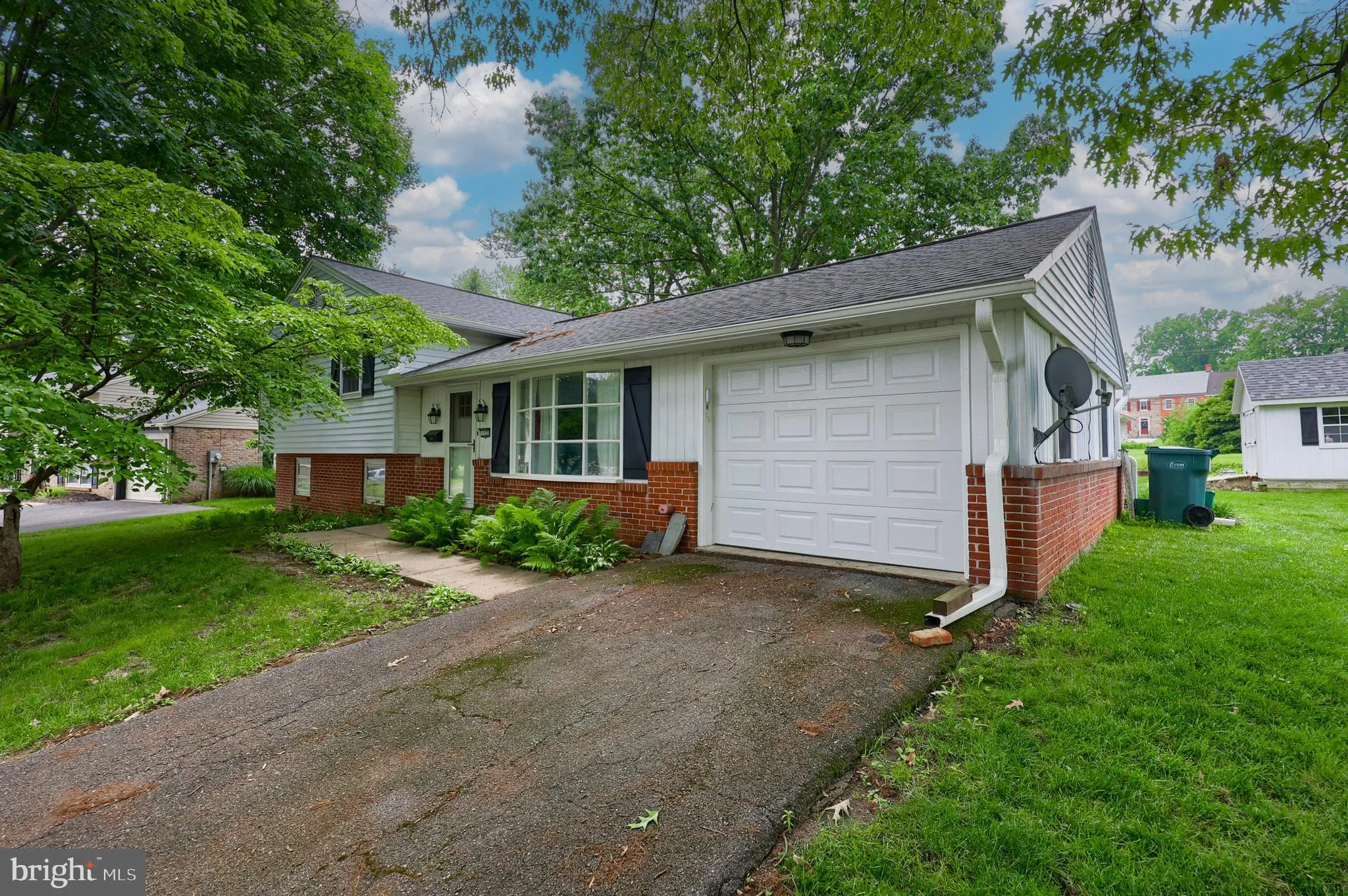 Strasburg, Pennsylvania 17579, United States, 3 Bedrooms Bedrooms, ,2 BathroomsBathrooms,Residential,Pending,152571