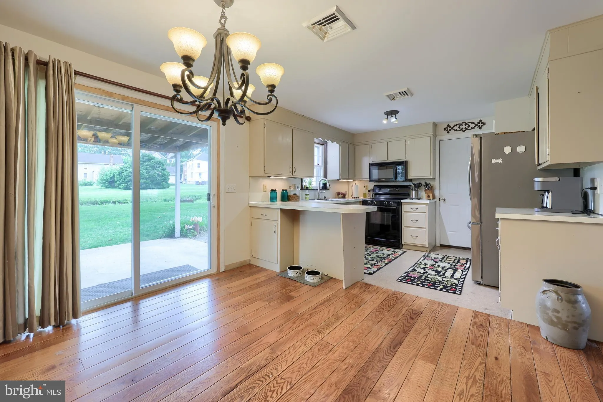 Strasburg, Pennsylvania 17579, United States, 3 Bedrooms Bedrooms, ,2 BathroomsBathrooms,Residential,Pending,152571