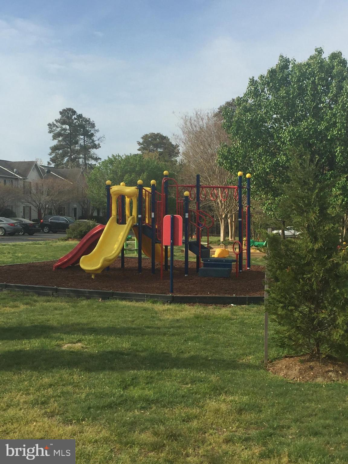 LAUREL GLEN - Residential