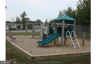 LAUREL GLEN - Residential