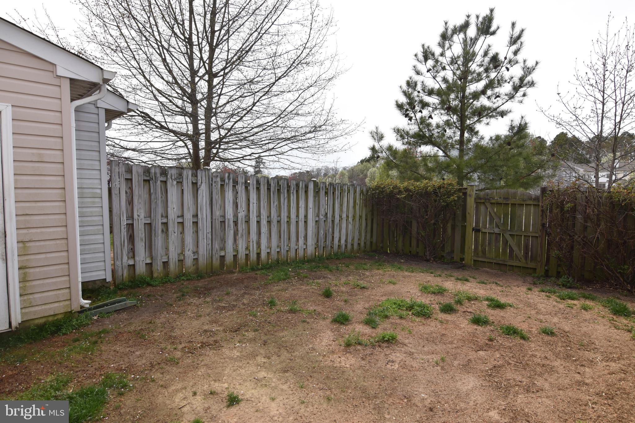 LAUREL GLEN - Residential