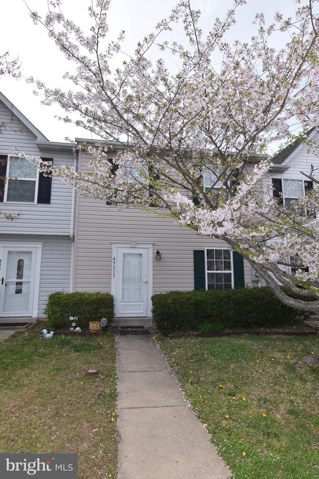 LAUREL GLEN - Residential