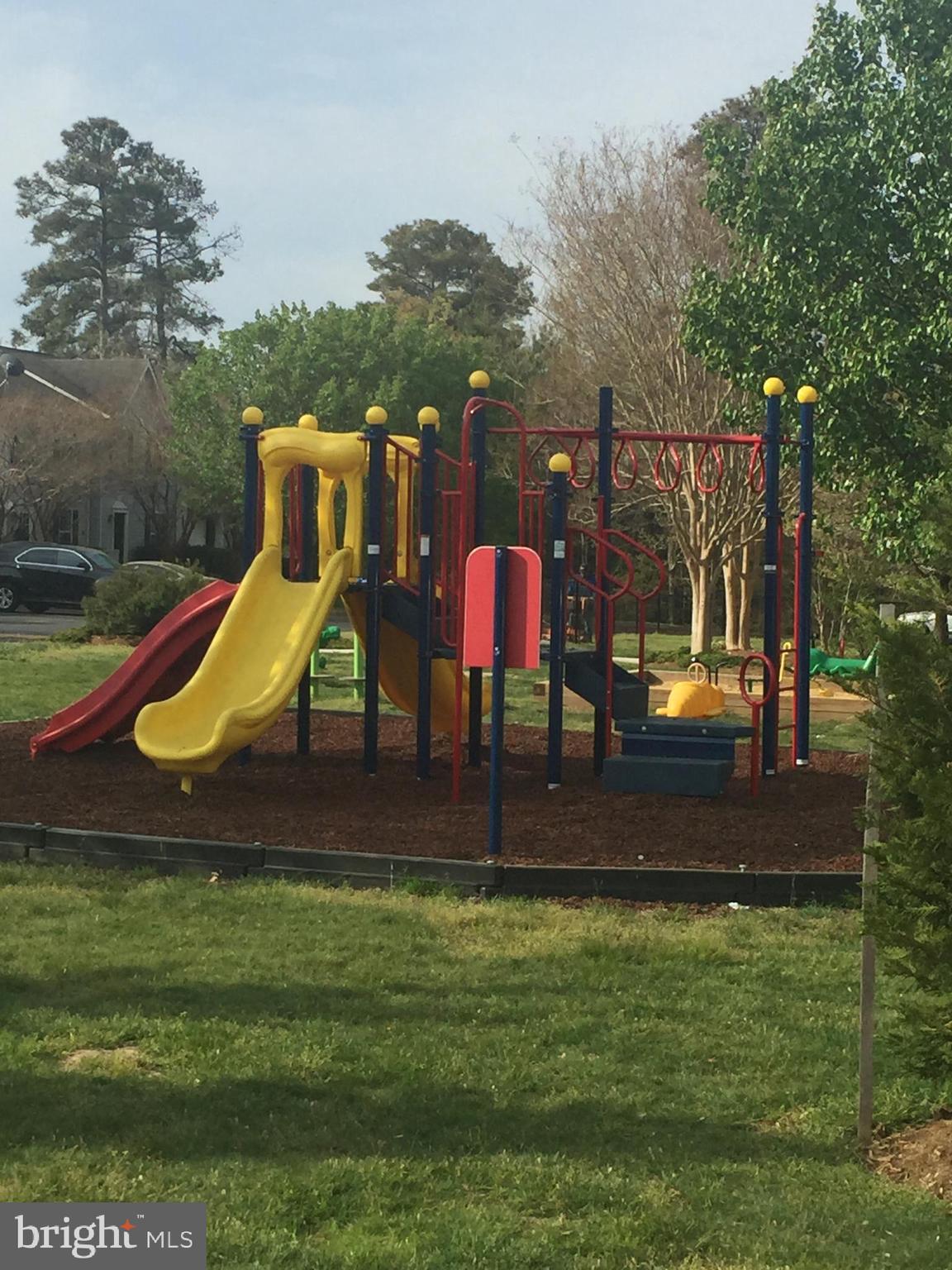 LAUREL GLEN - Residential