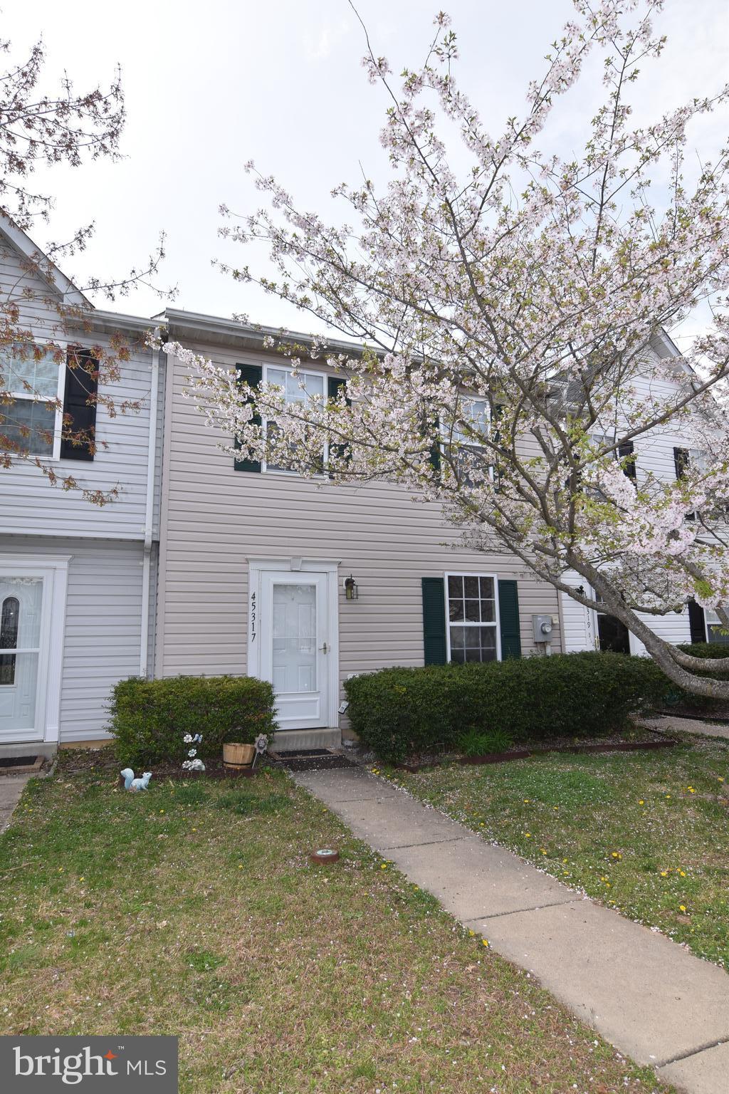 LAUREL GLEN - Residential