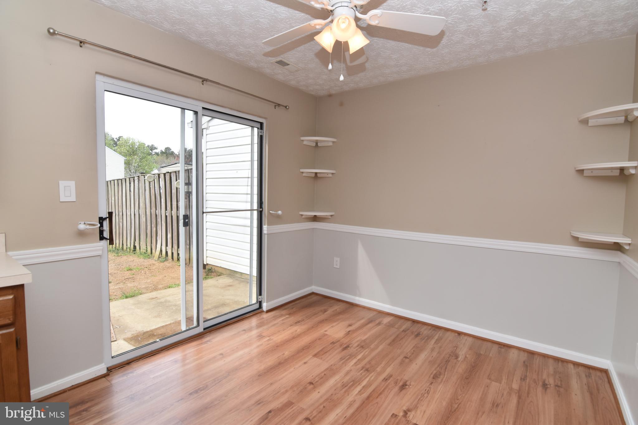 LAUREL GLEN - Residential