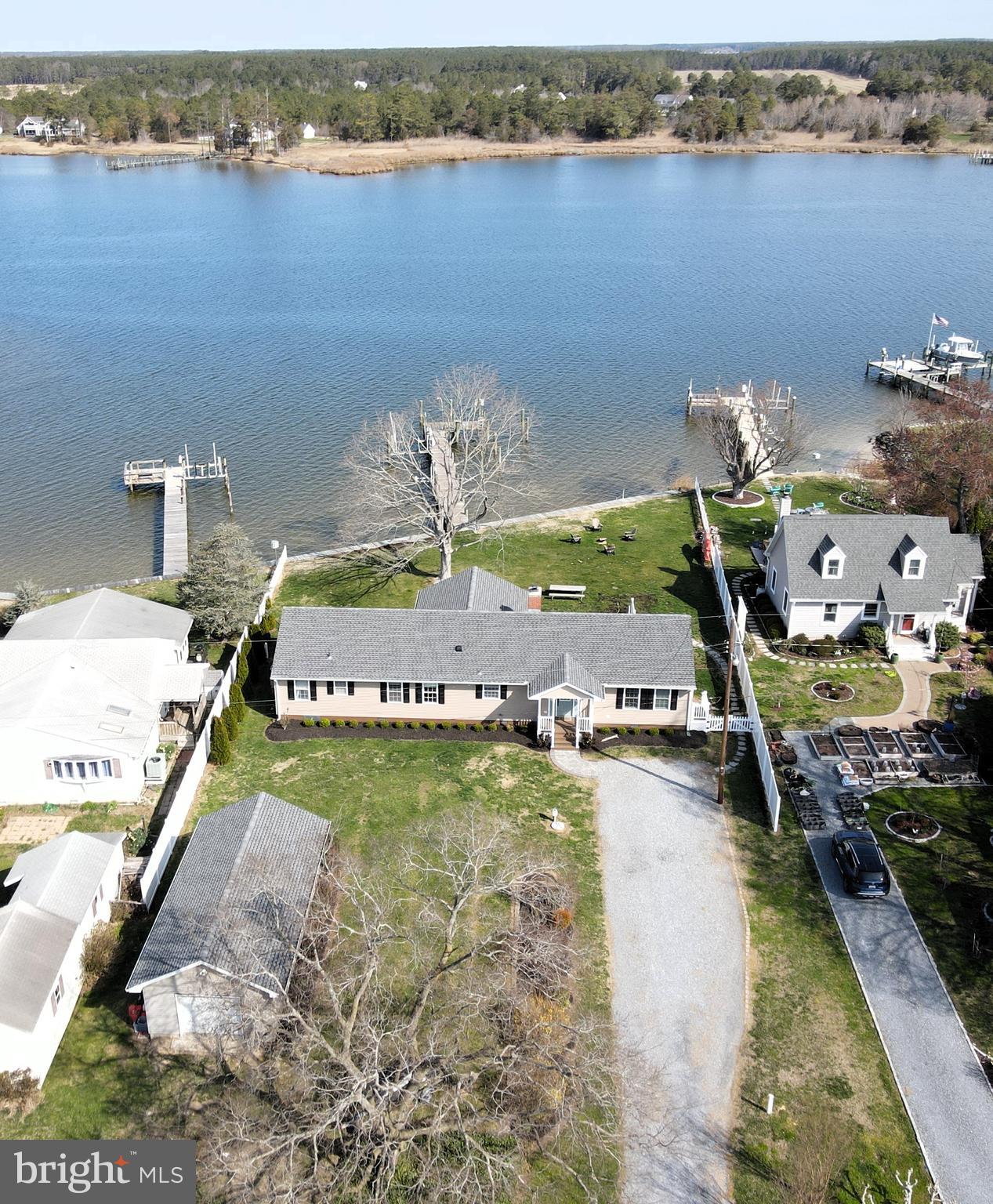 DEEP POINT - Residential