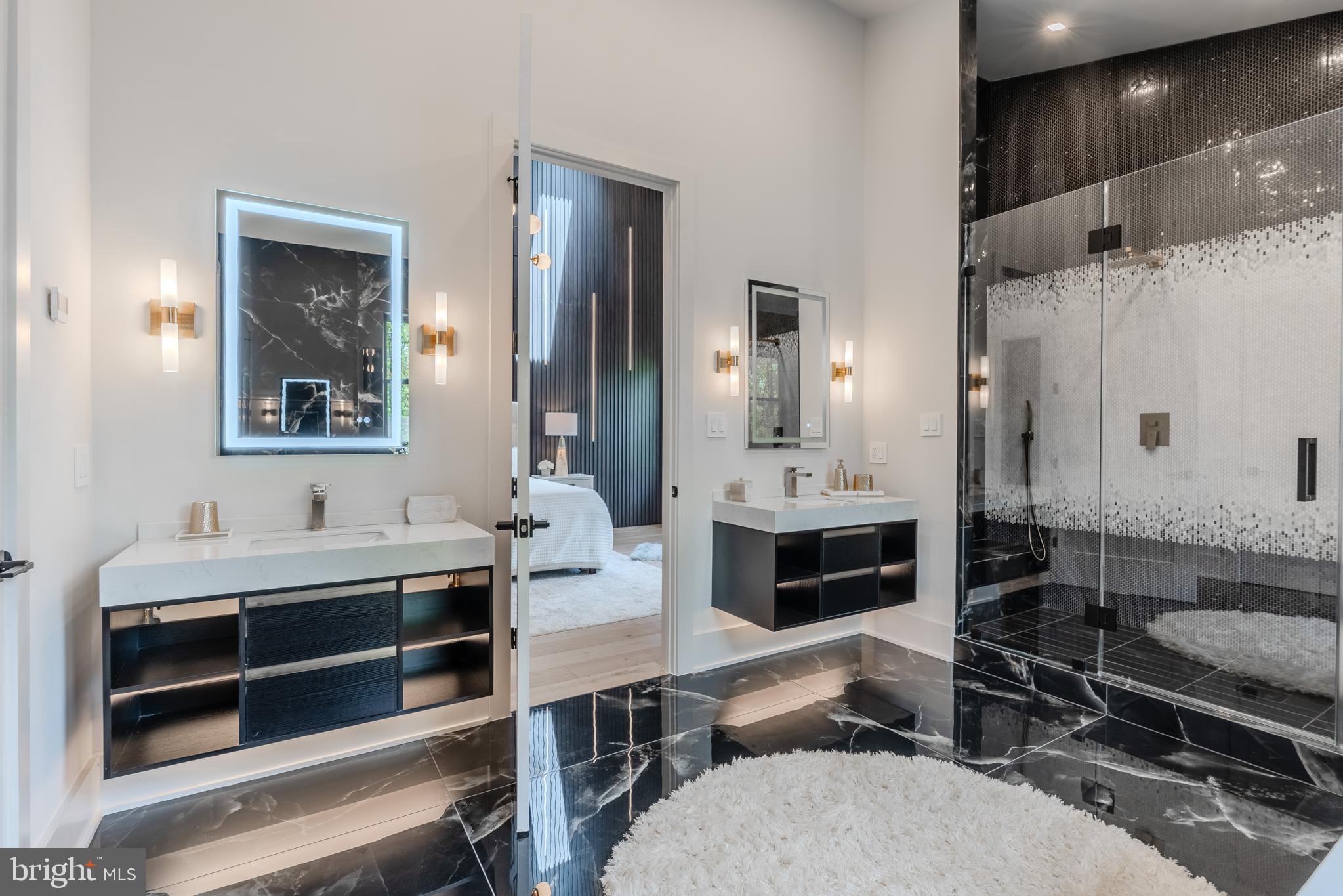 RAYMONDALE - Residential