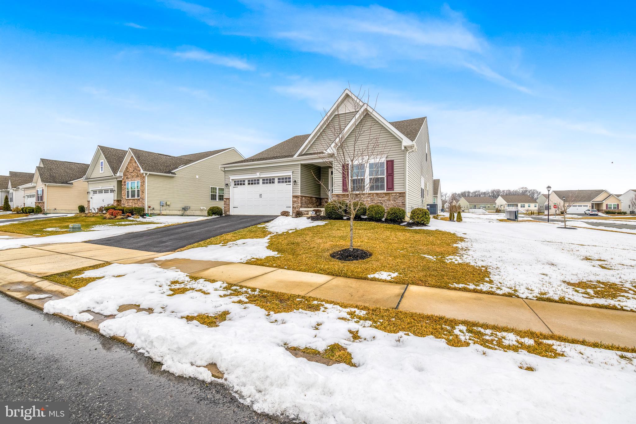 929 ROBINSON ROAD