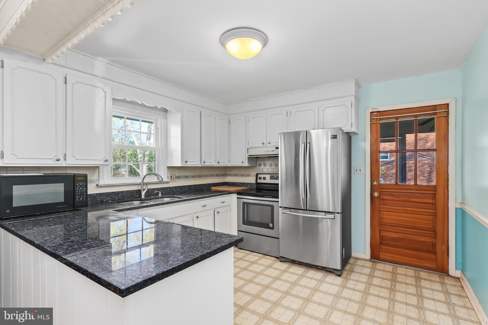 LAKE ACRES - Residential