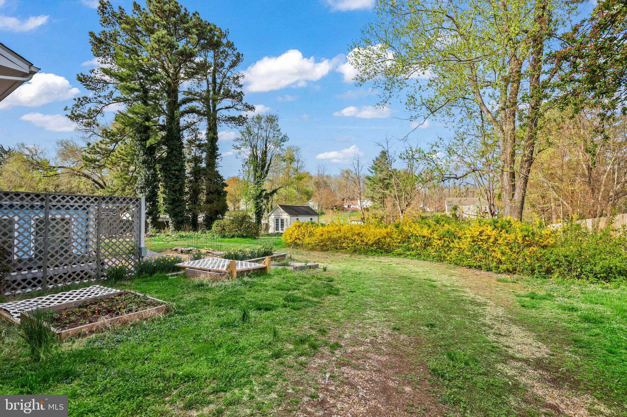 LAKE ACRES - Residential