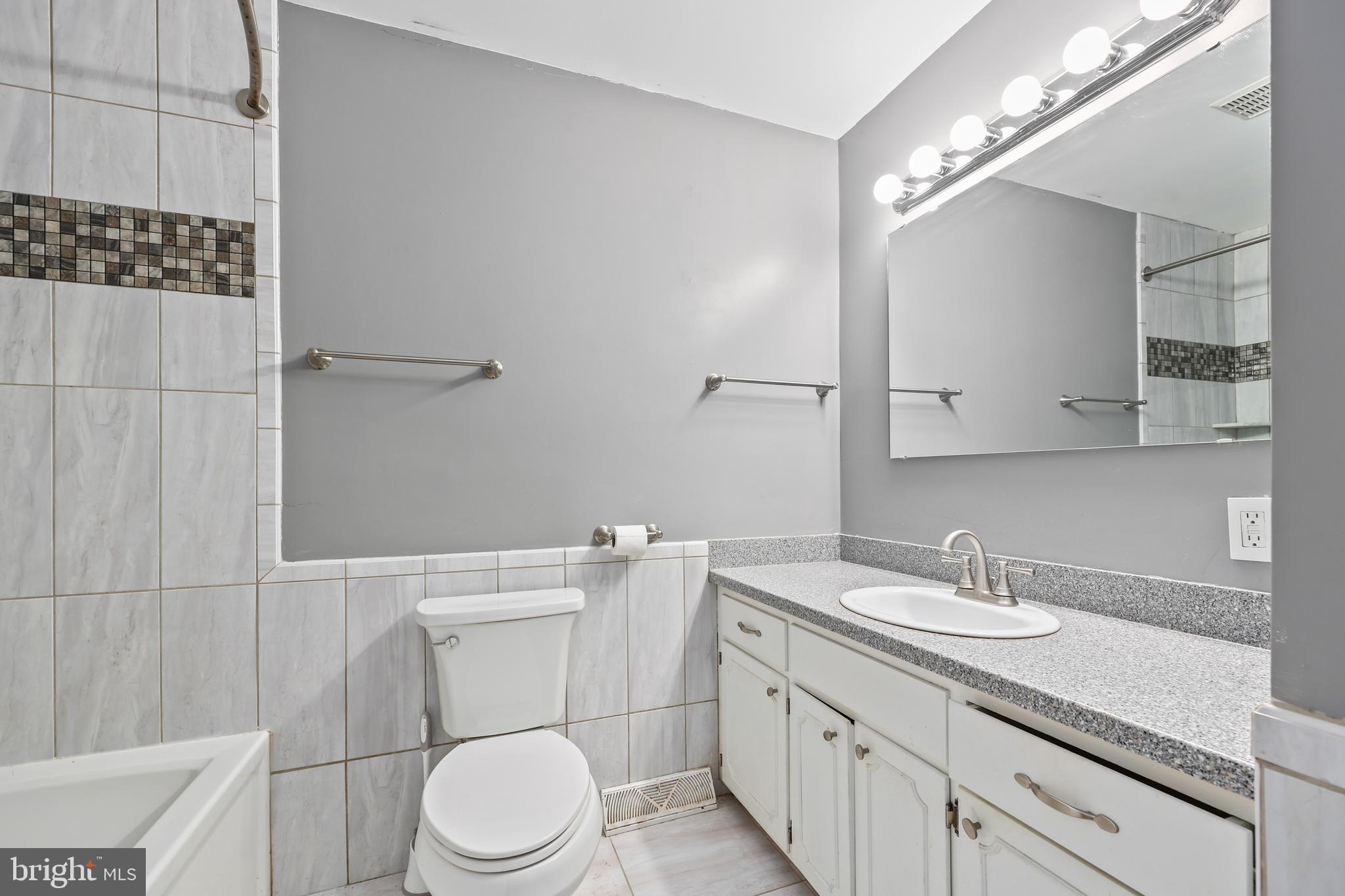 LAKE ACRES - Residential