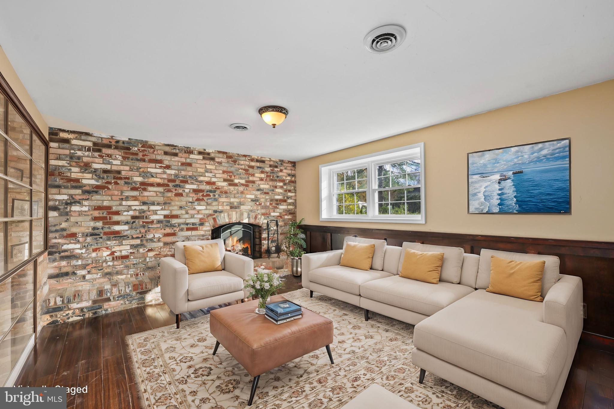 LAKE ACRES - Residential