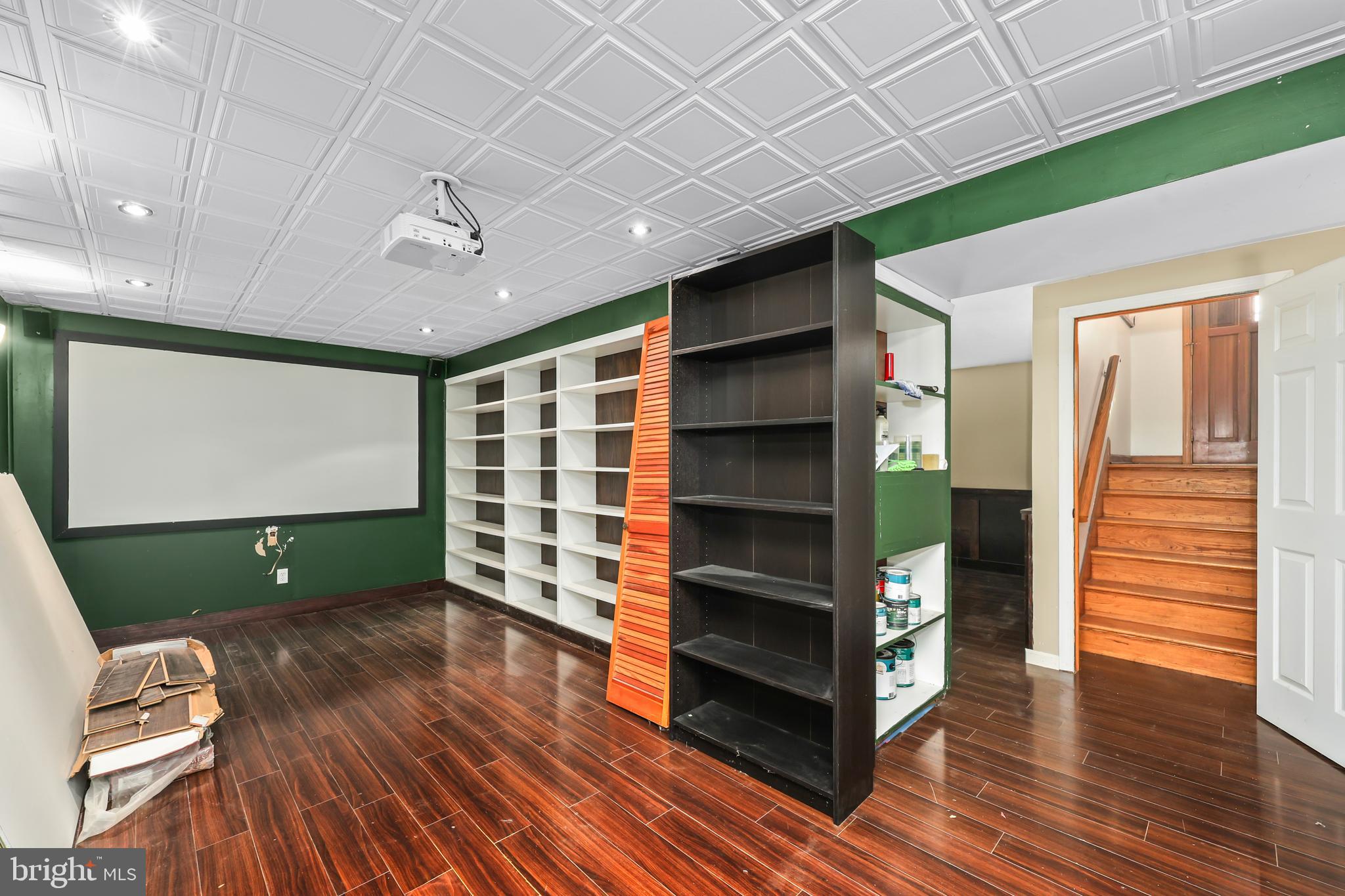 LAKE ACRES - Residential