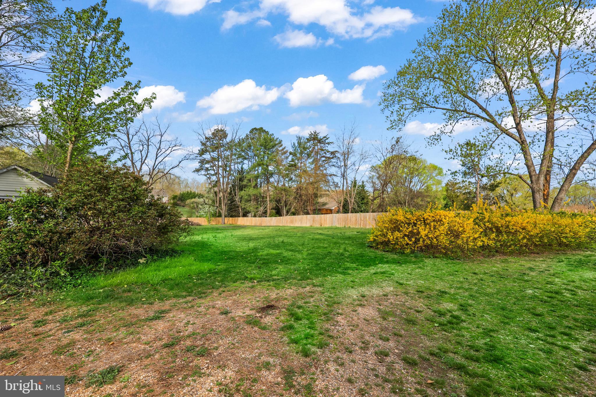 LAKE ACRES - Residential