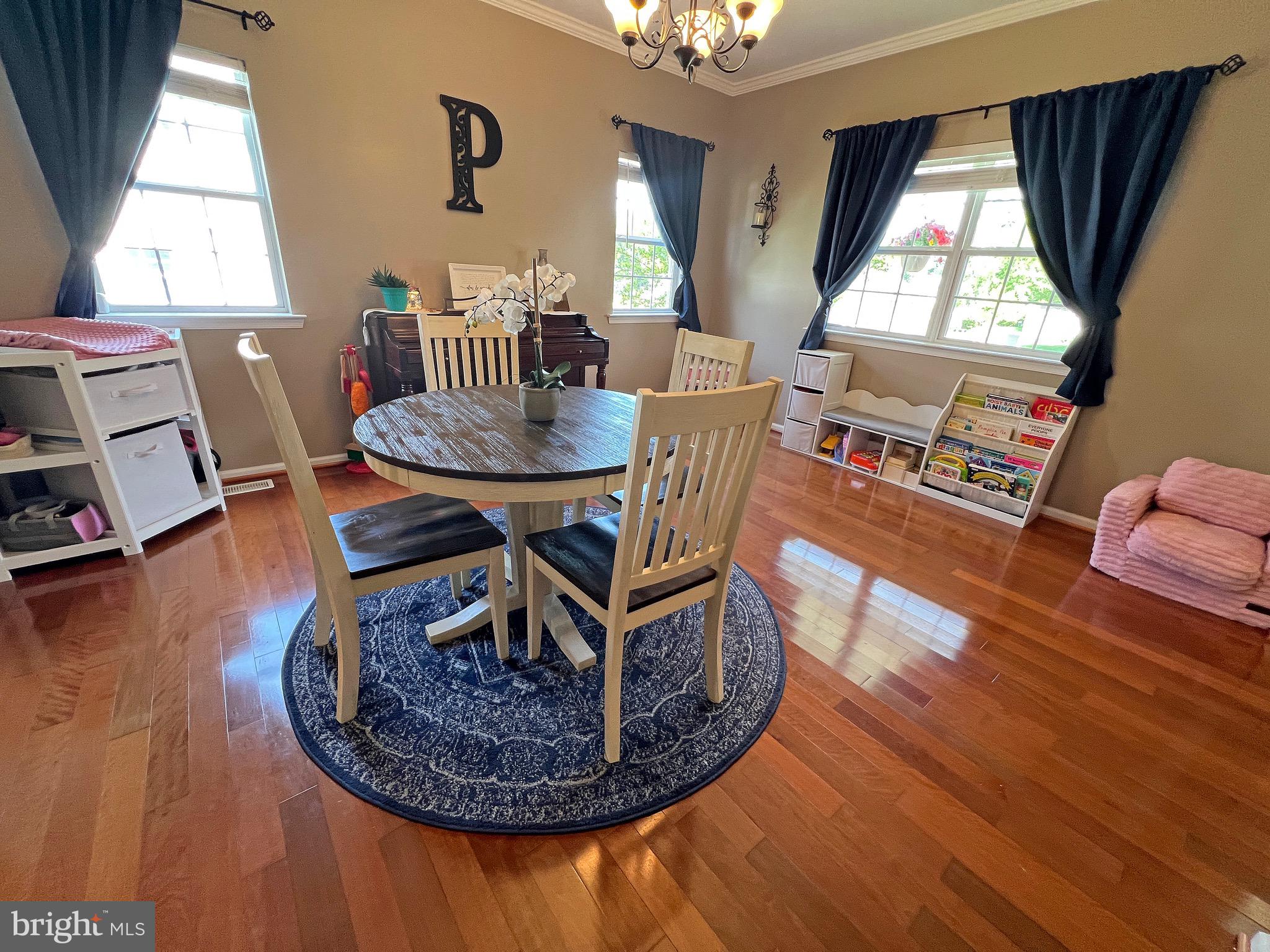 YORKTOWN CROSSING - Residential