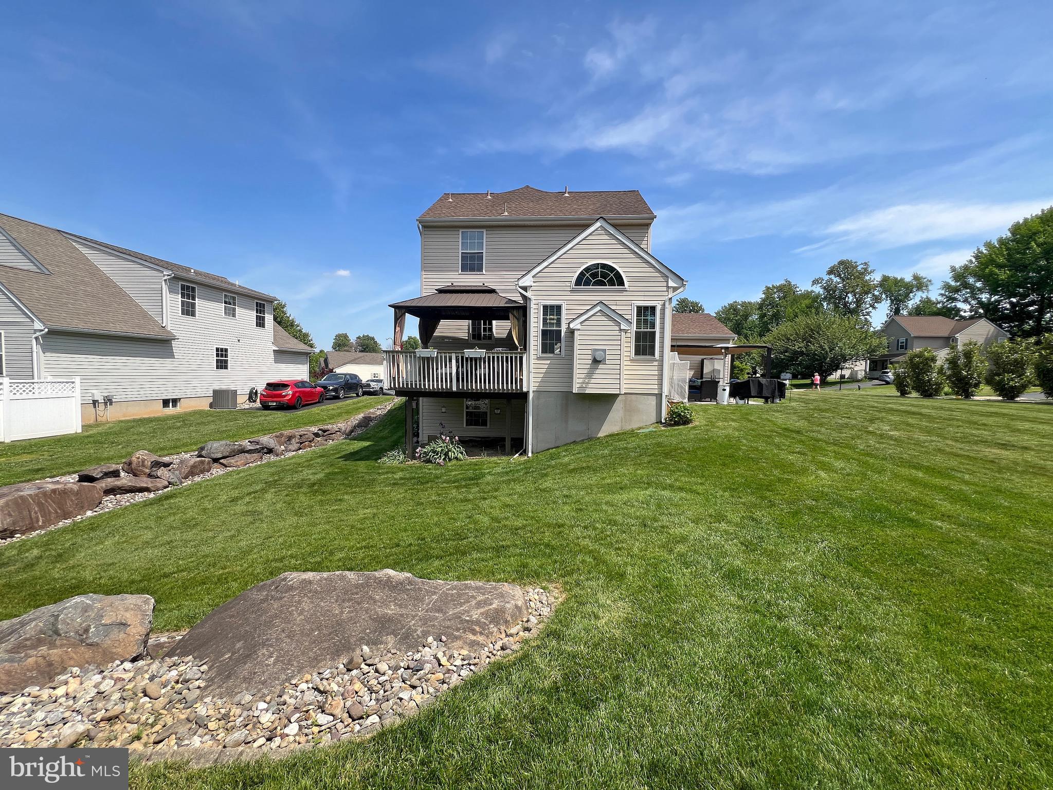 YORKTOWN CROSSING - Residential