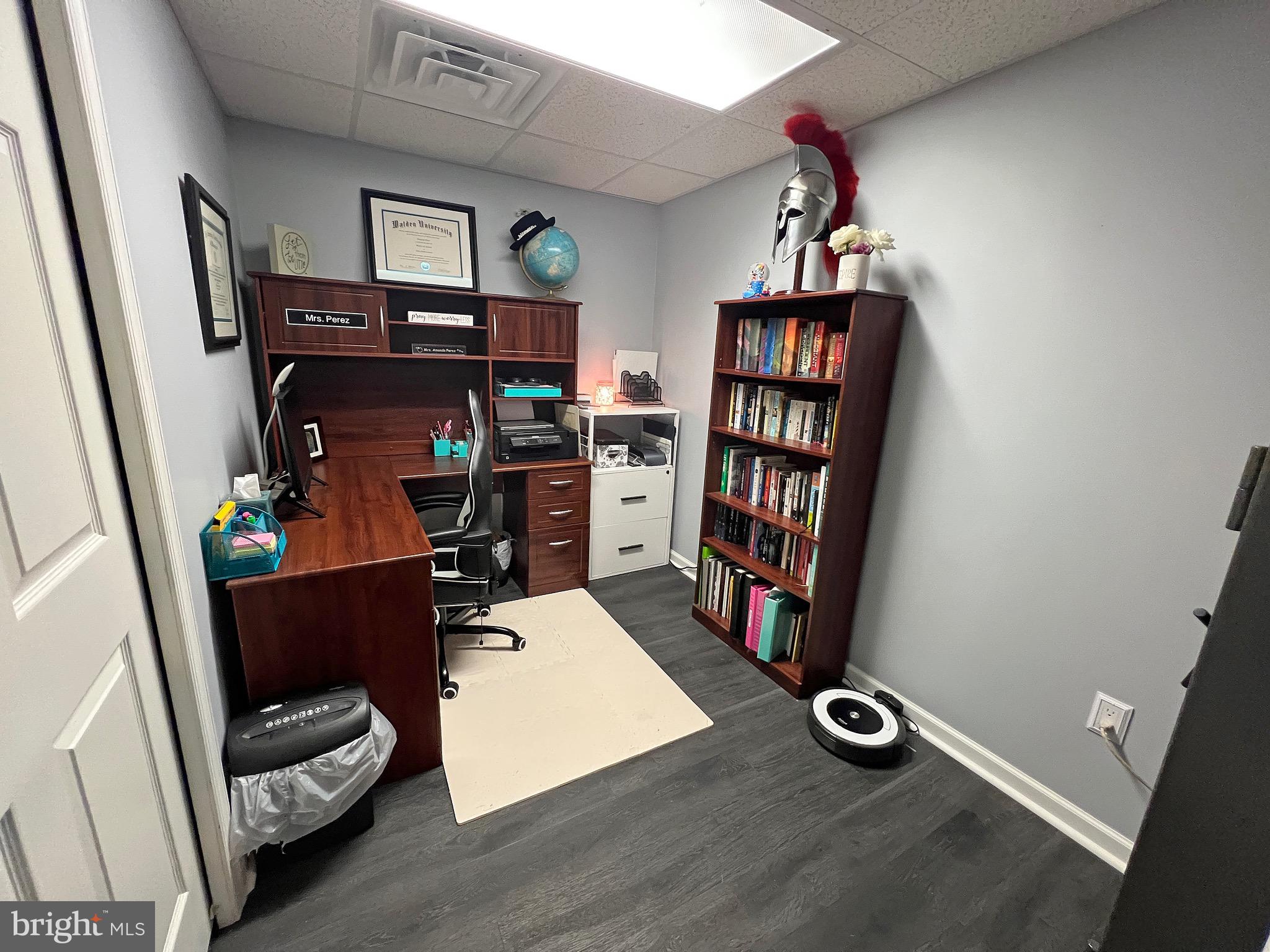 YORKTOWN CROSSING - Residential