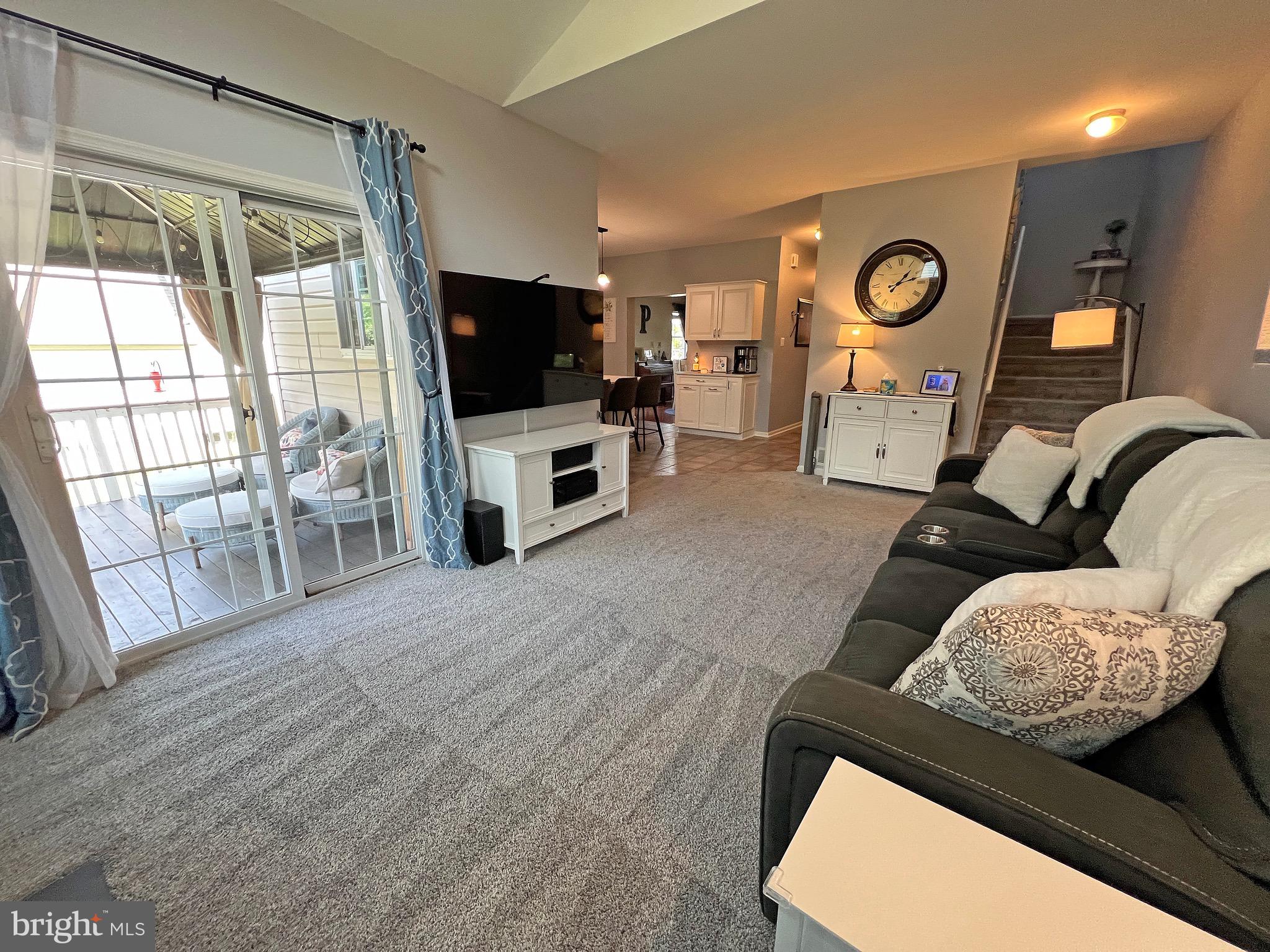 YORKTOWN CROSSING - Residential