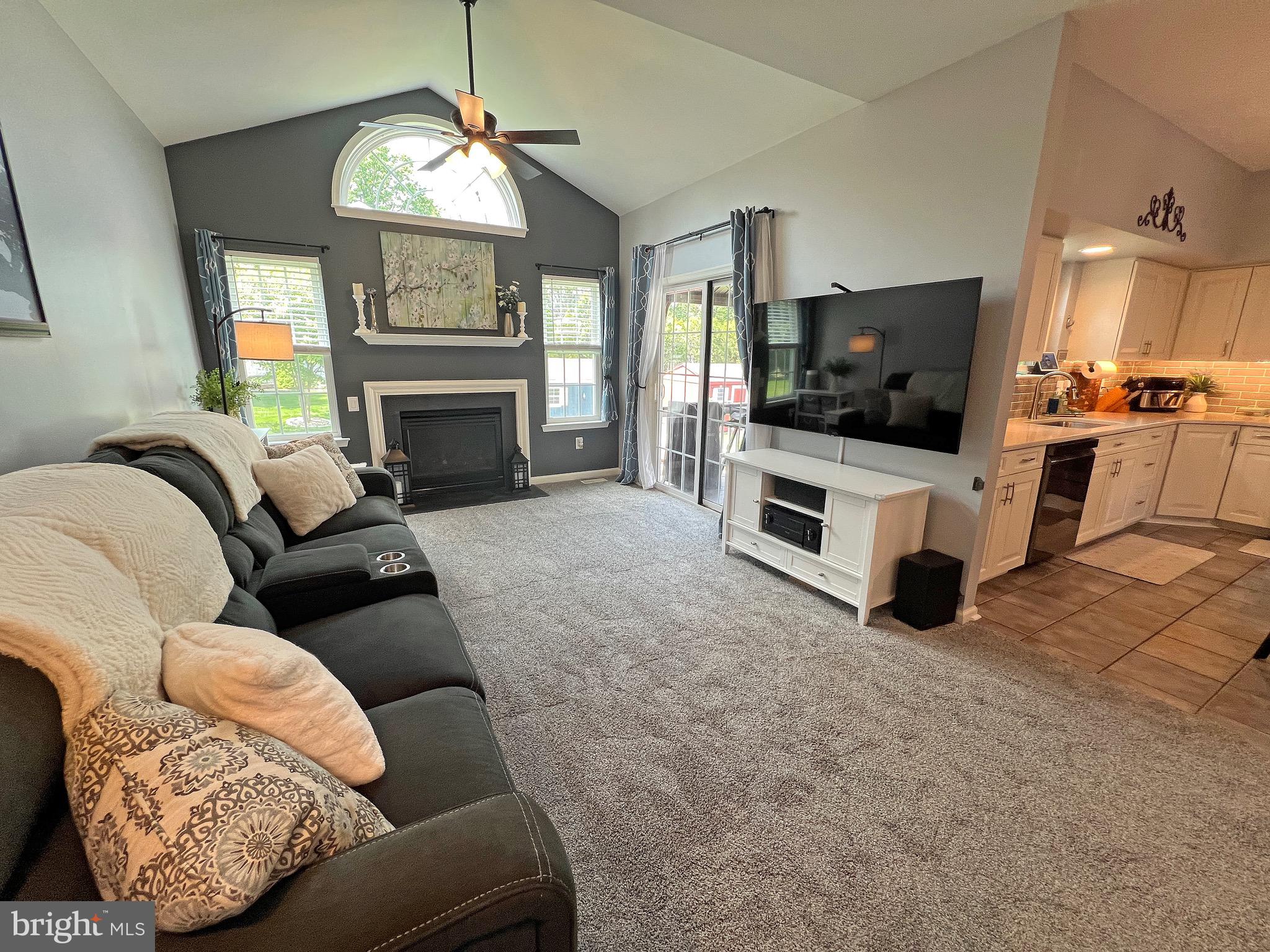 YORKTOWN CROSSING - Residential