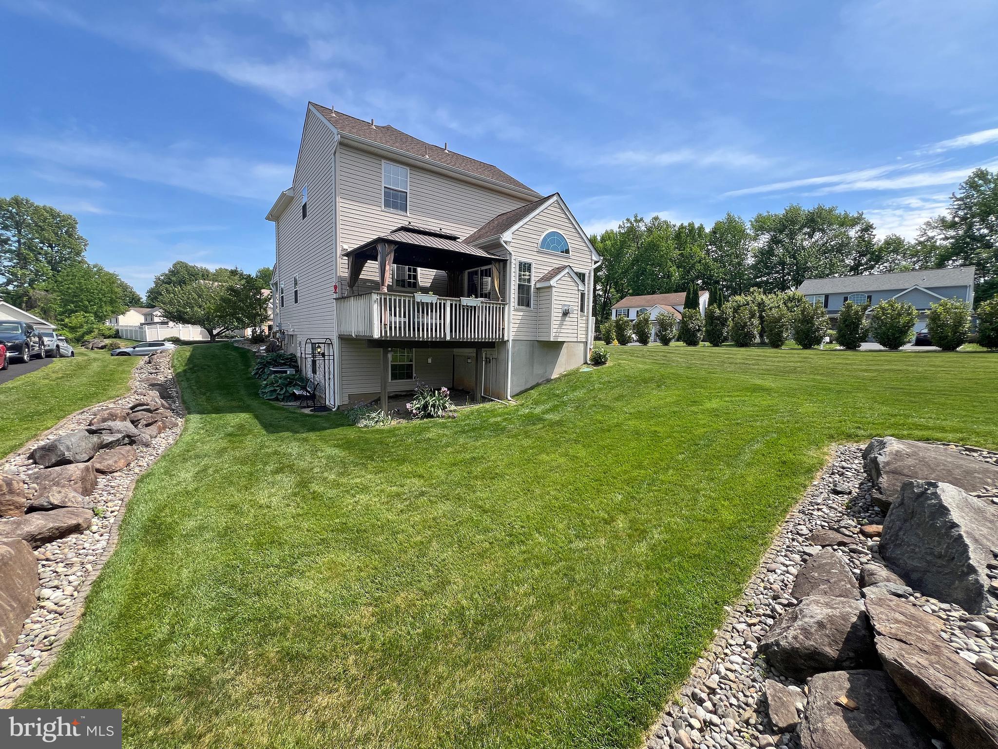 YORKTOWN CROSSING - Residential