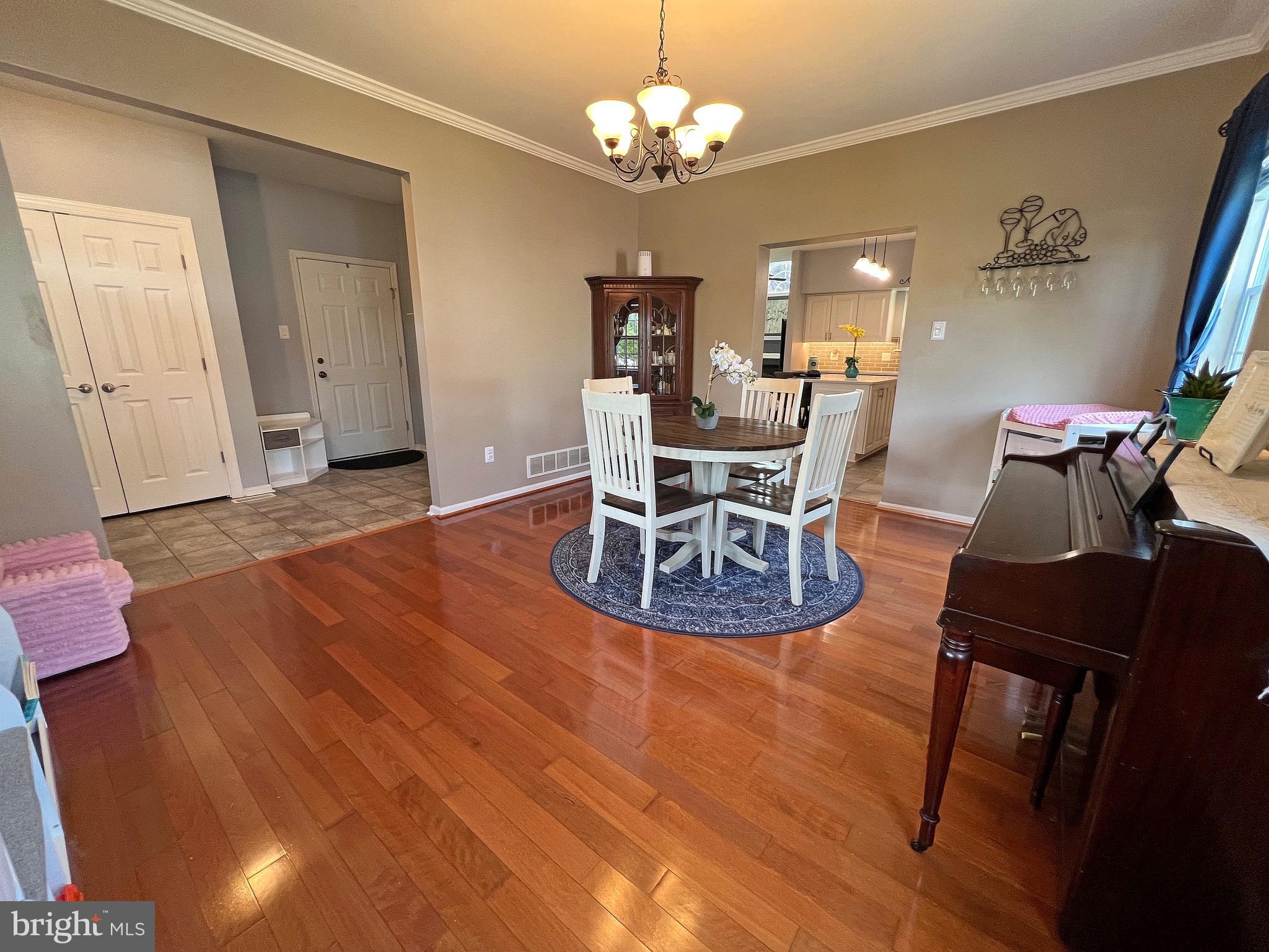 YORKTOWN CROSSING - Residential