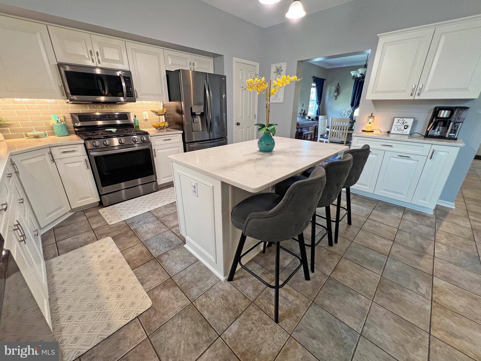 YORKTOWN CROSSING - Residential