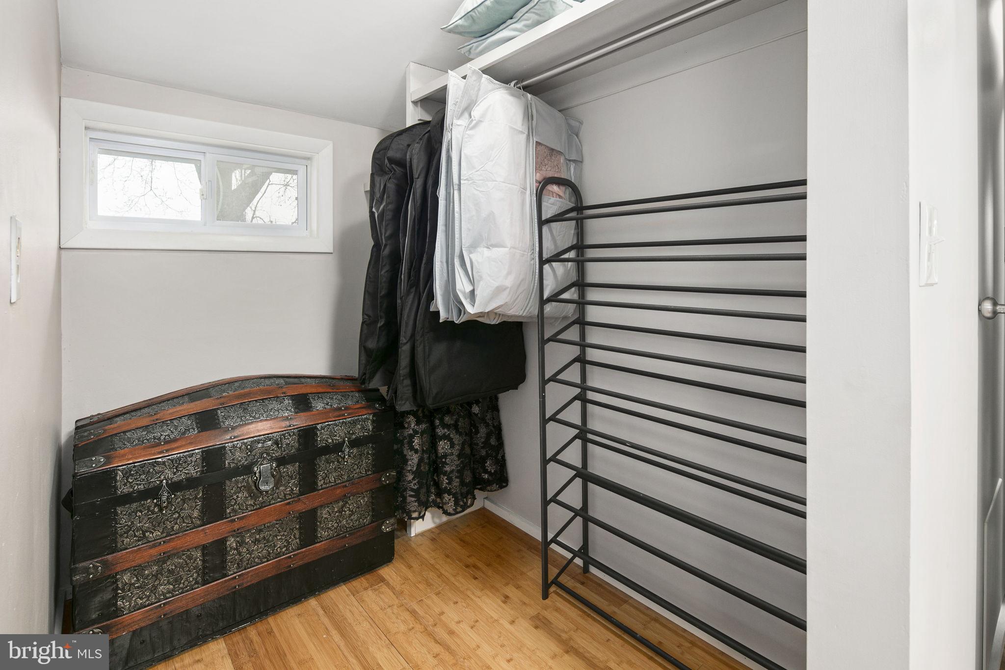 NORTH WOODSIDE - Residential