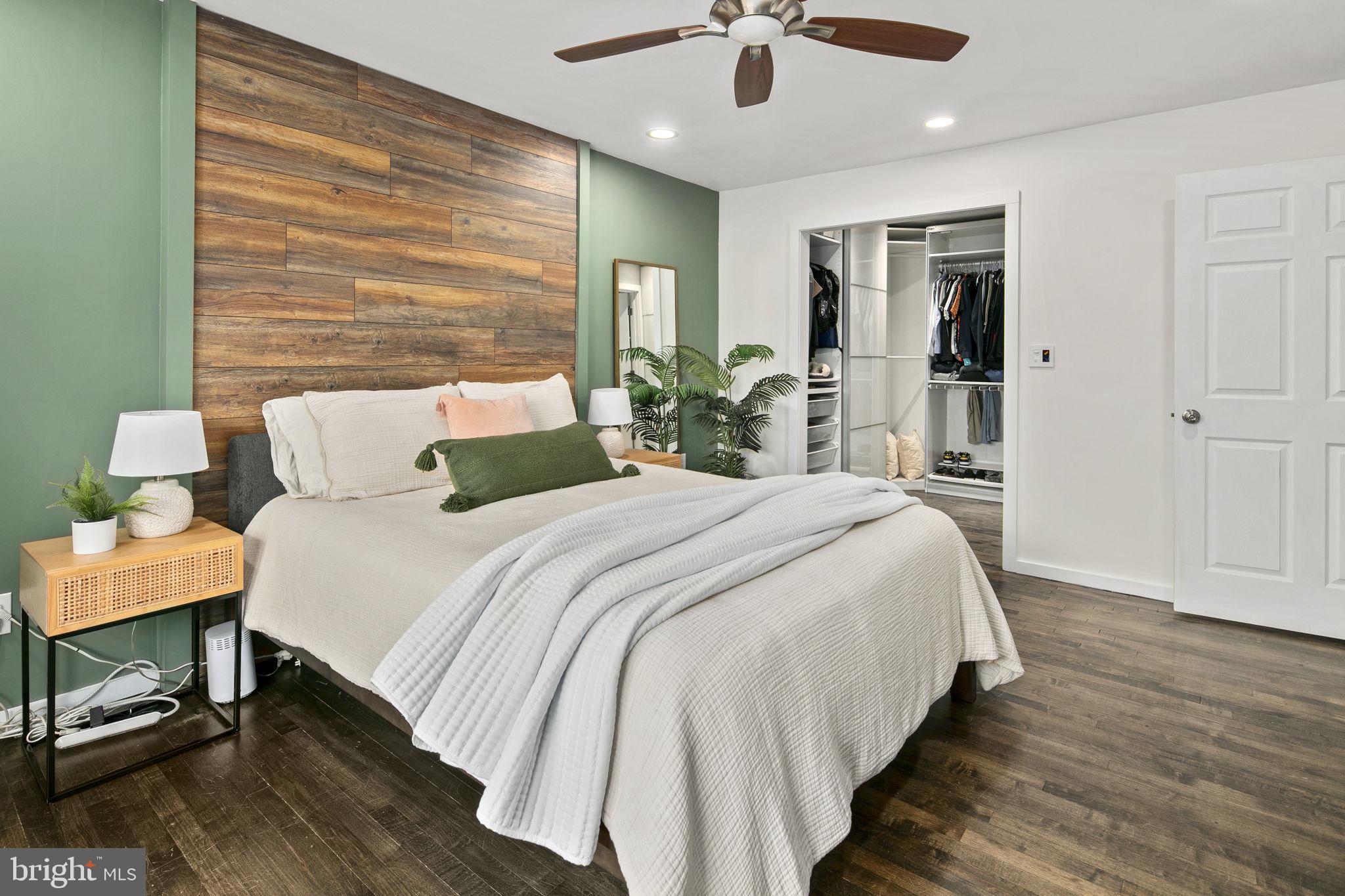 NORTH WOODSIDE - Residential