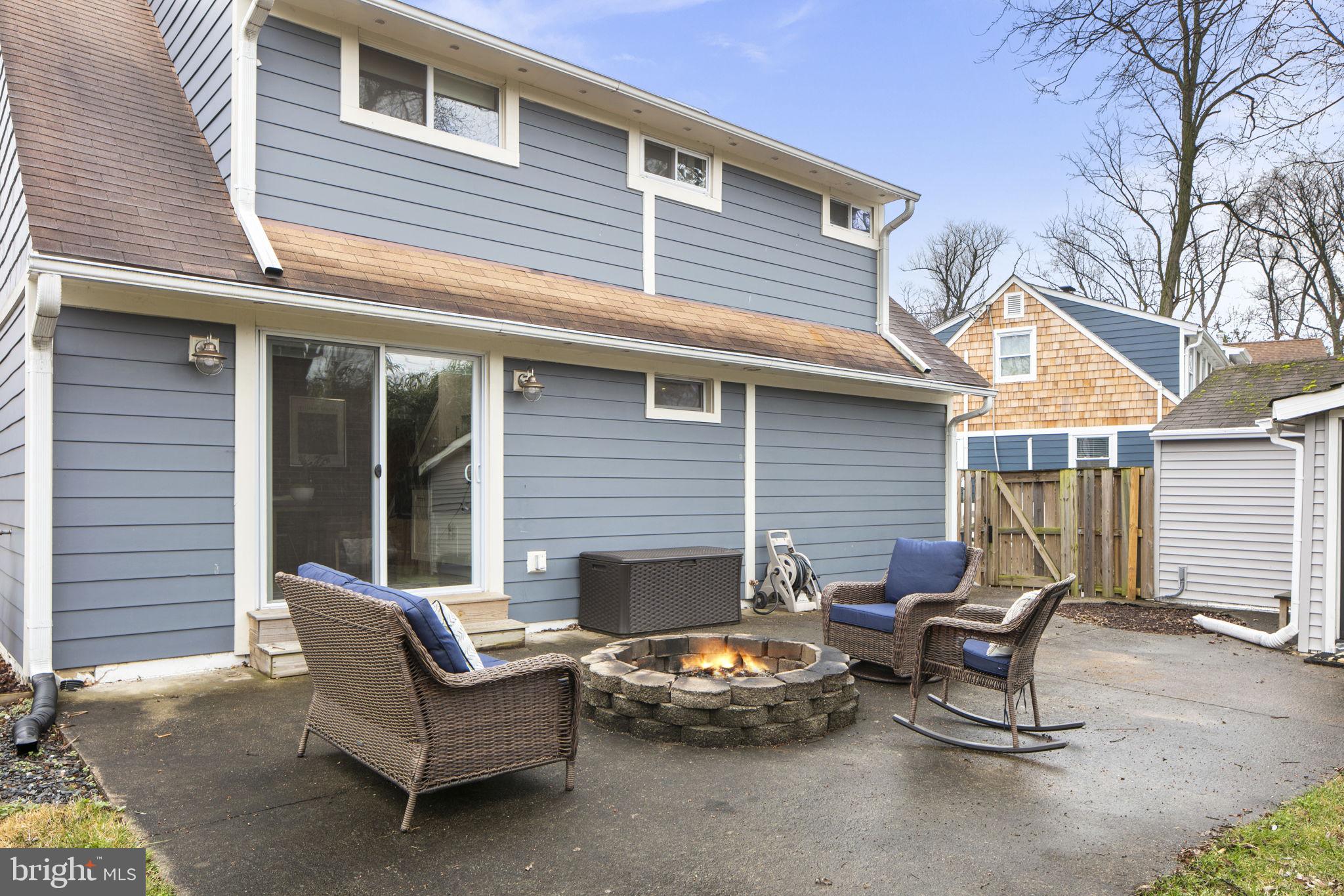 NORTH WOODSIDE - Residential