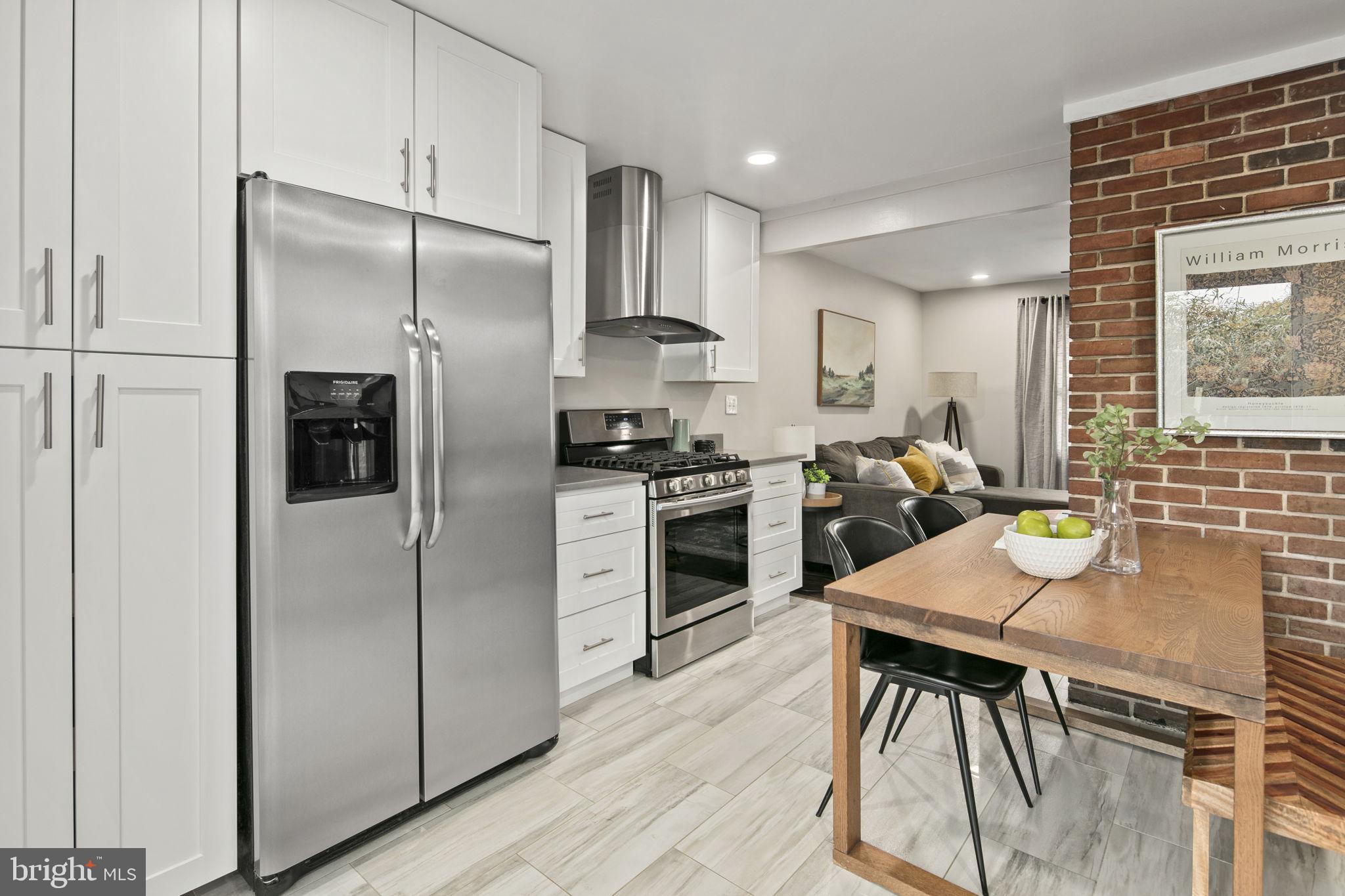 NORTH WOODSIDE - Residential