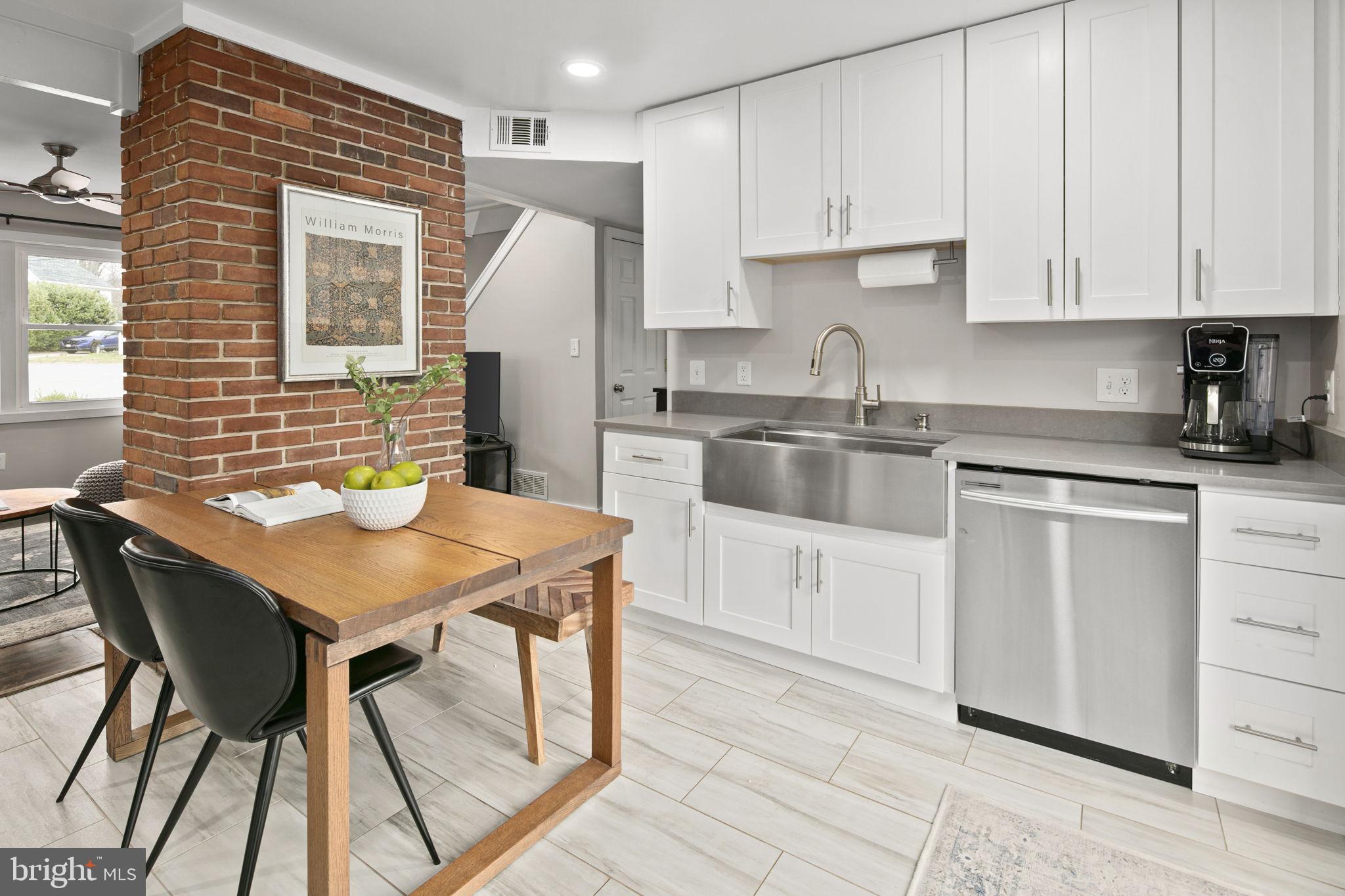 NORTH WOODSIDE - Residential