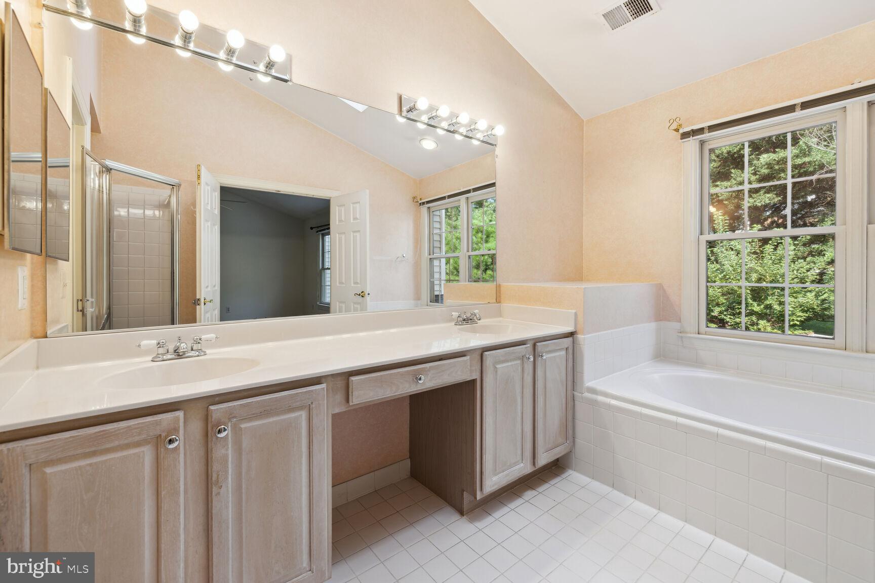 PT ROCKVILLE TWN RES 3 - Residential Lease