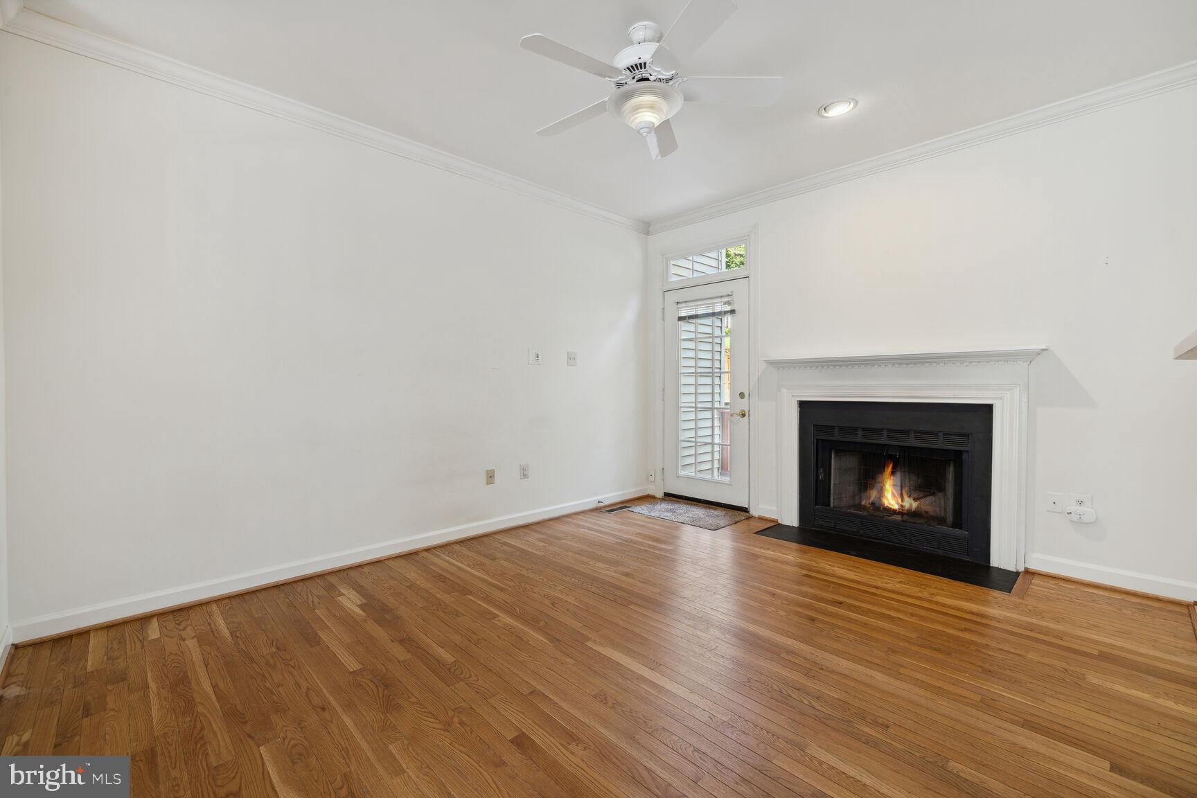 PT ROCKVILLE TWN RES 3 - Residential Lease