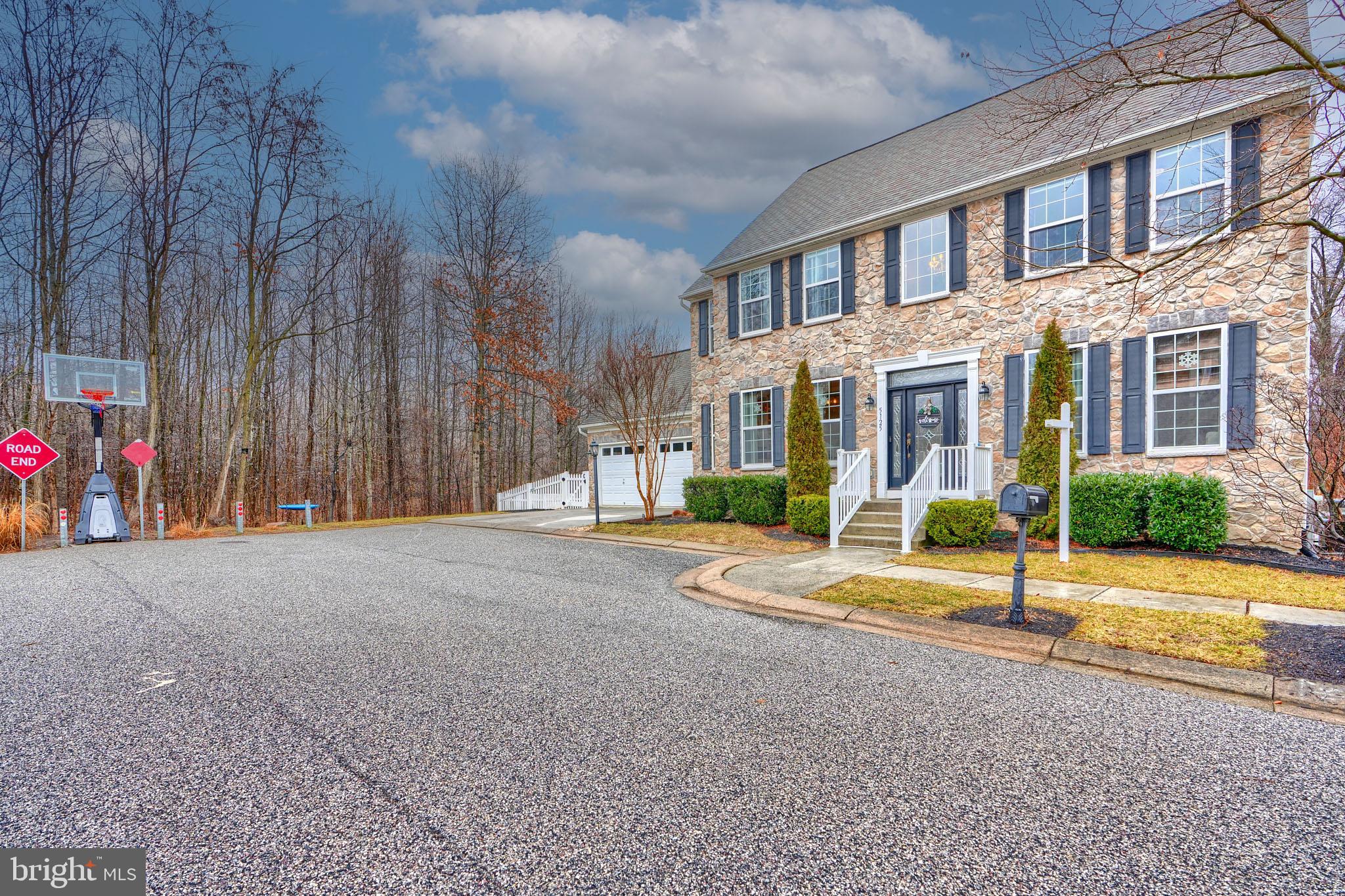 HONEYBROOK FARM - Residential