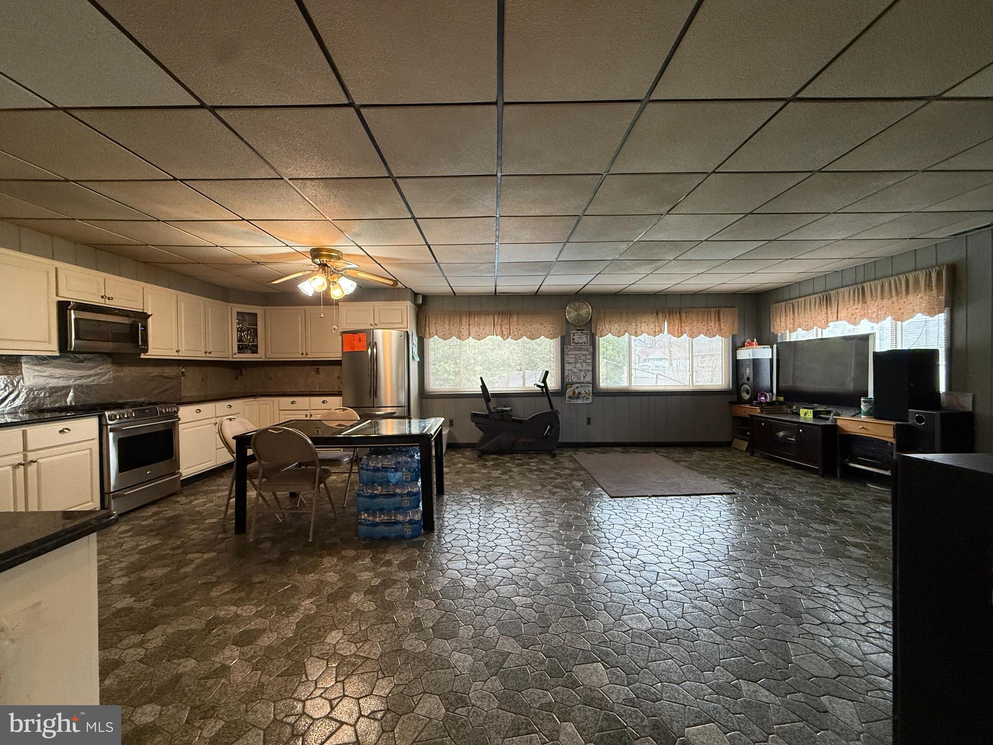 NOTTINGHAM VIL - Residential