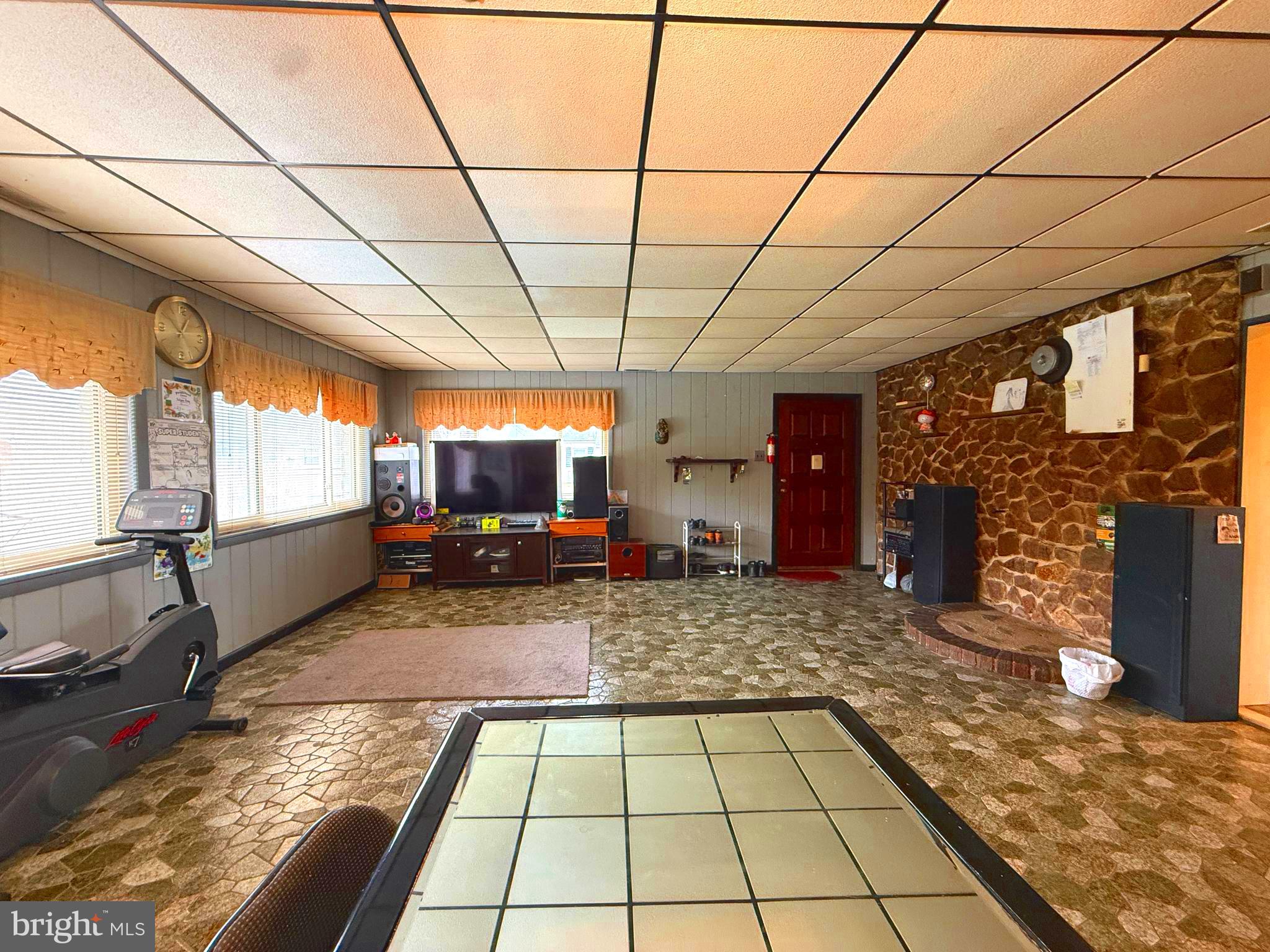 NOTTINGHAM VIL - Residential