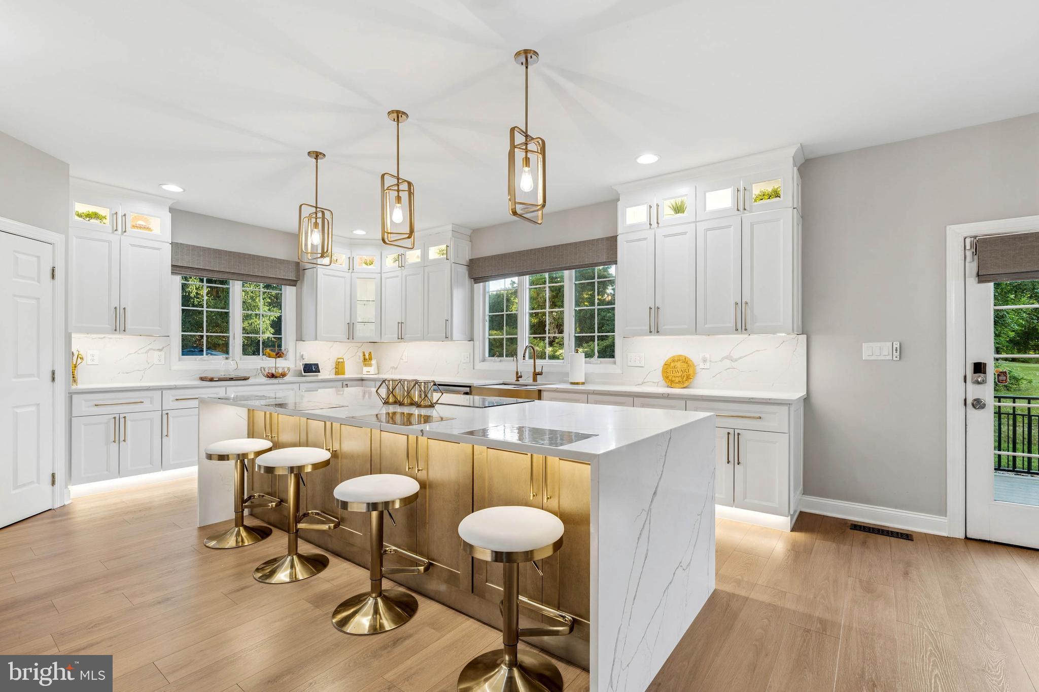 1100 SADDLE CREEK COURT
