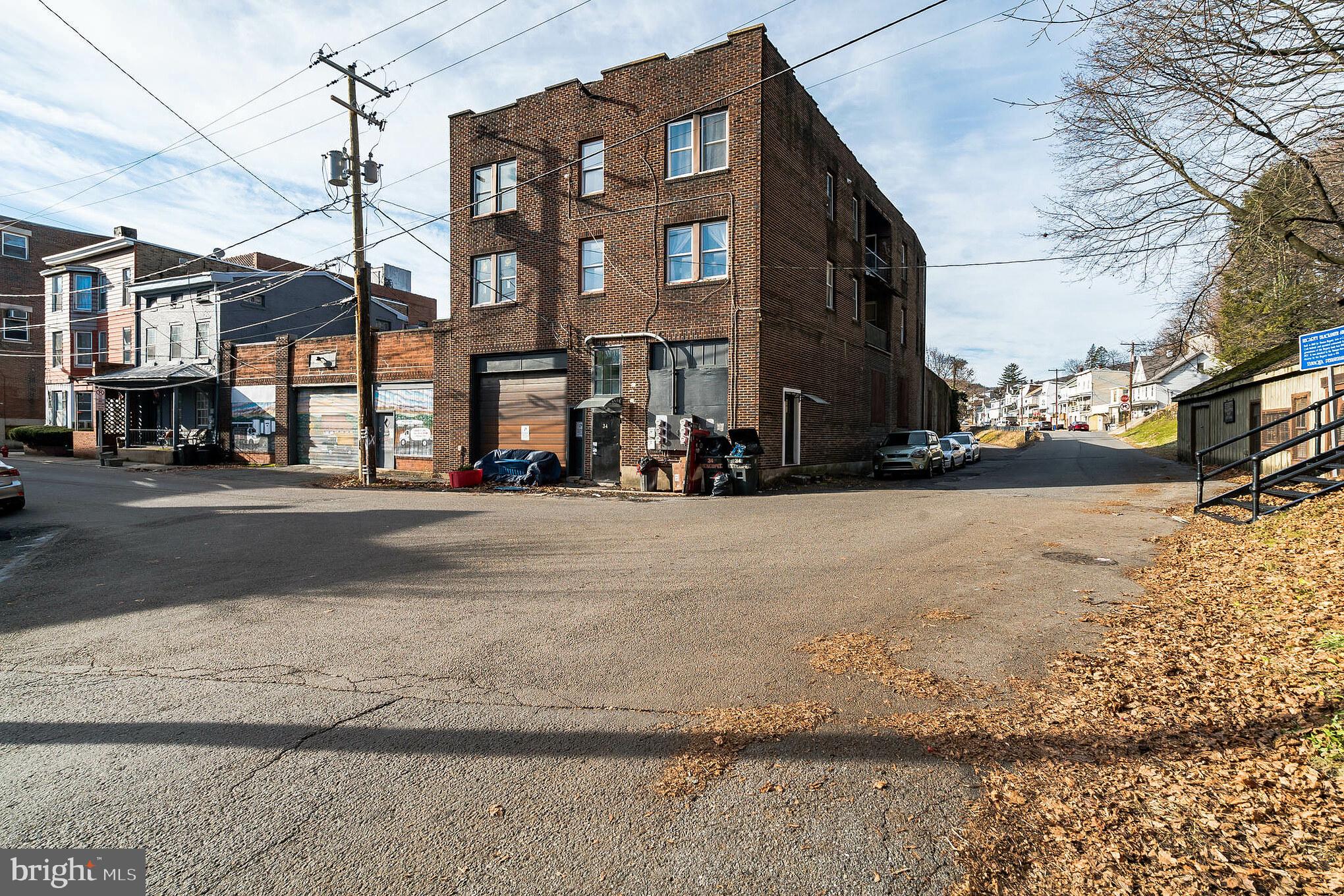 Massive garage space available for rent! New roof installed! This space can be used as a massive storage or parking space. Owner open to fitting out options or would rent as is. Contact for more details!