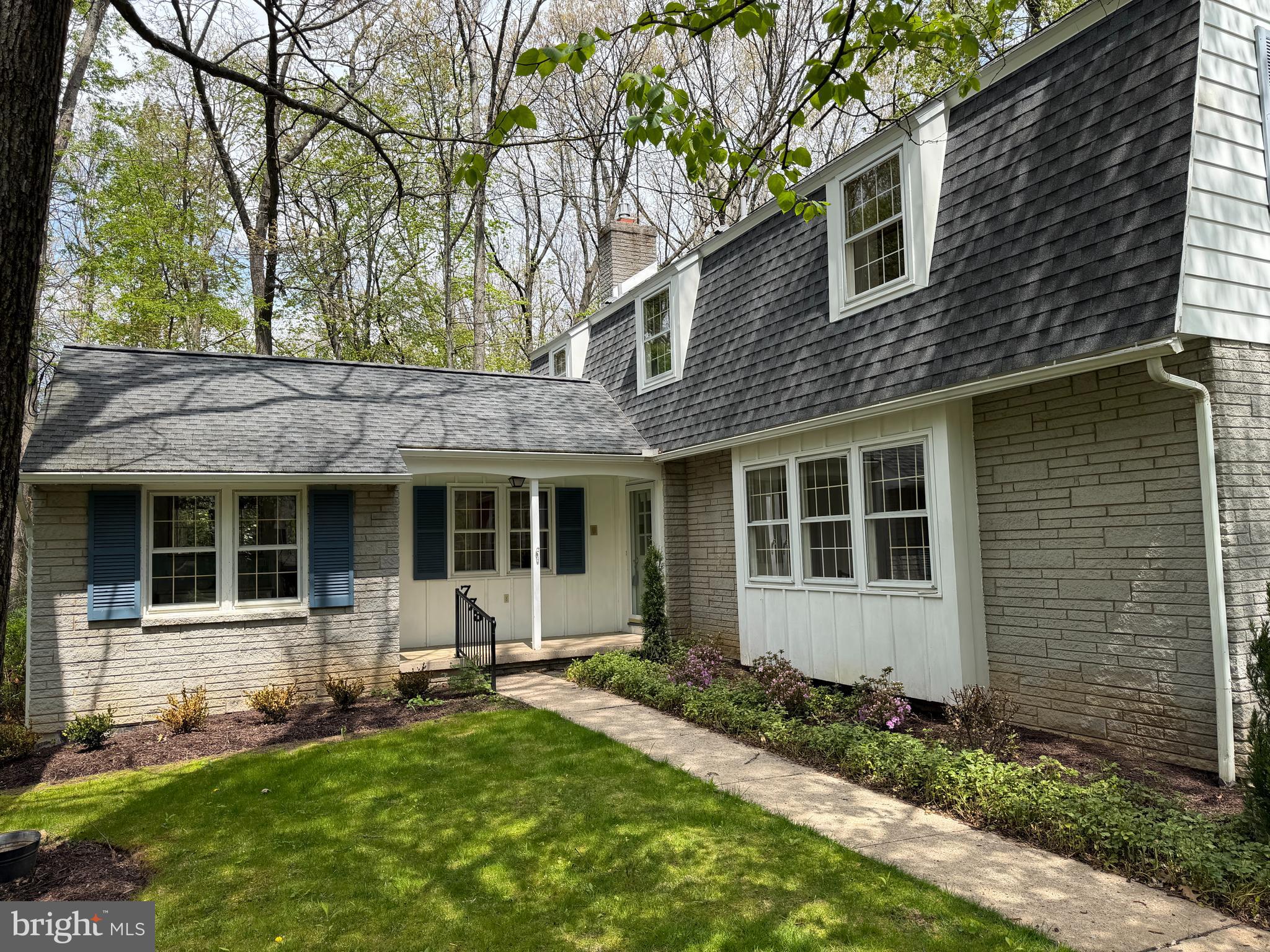 PARK FOREST VILLAGE - Residential